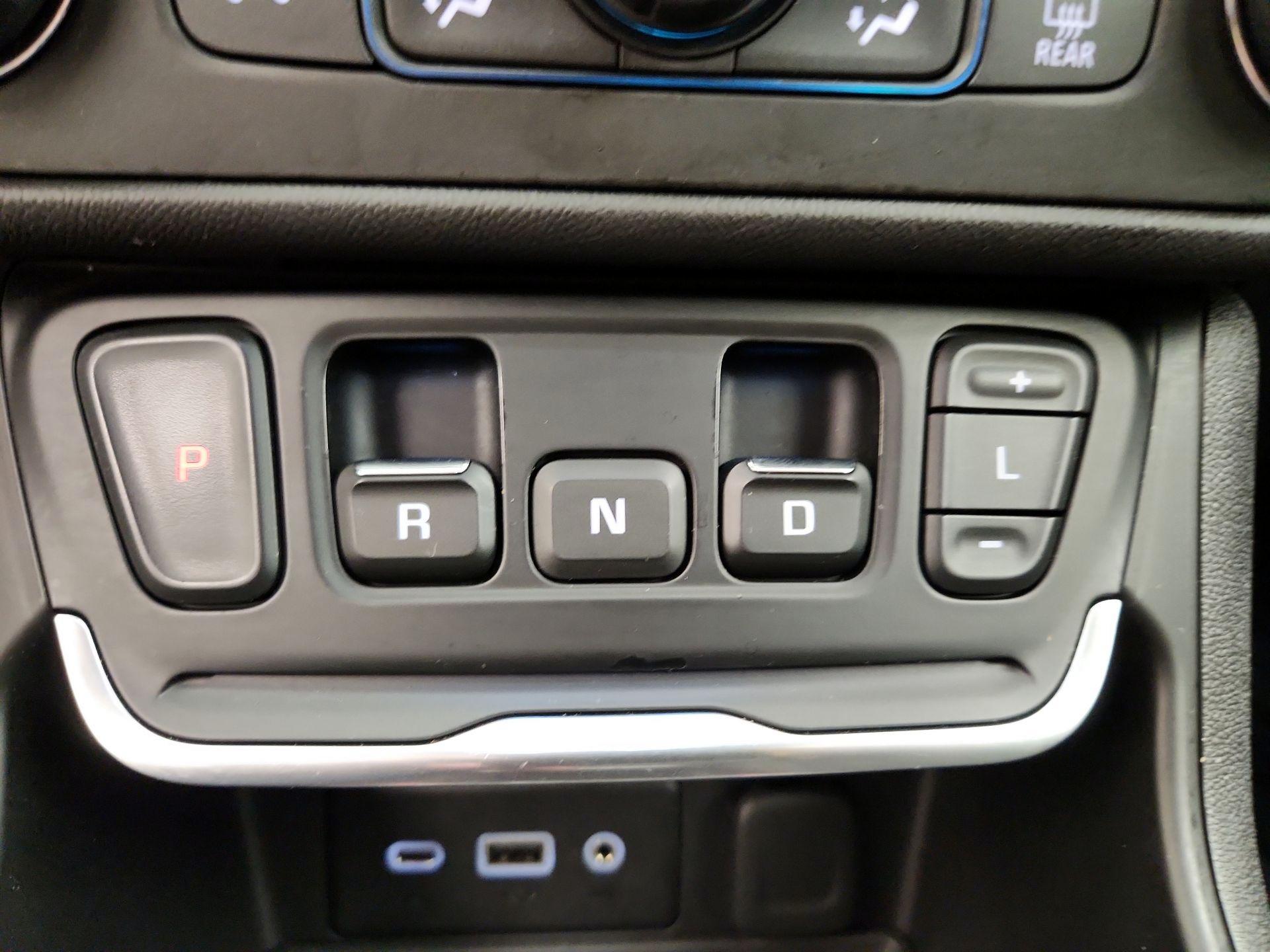 Thumbnail: 2018 GMC Terrain - 17