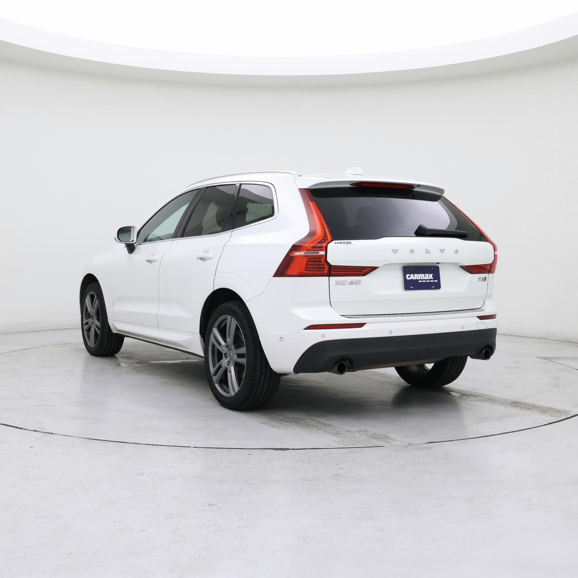Thumbnail: 2018 Volvo XC60 - 2