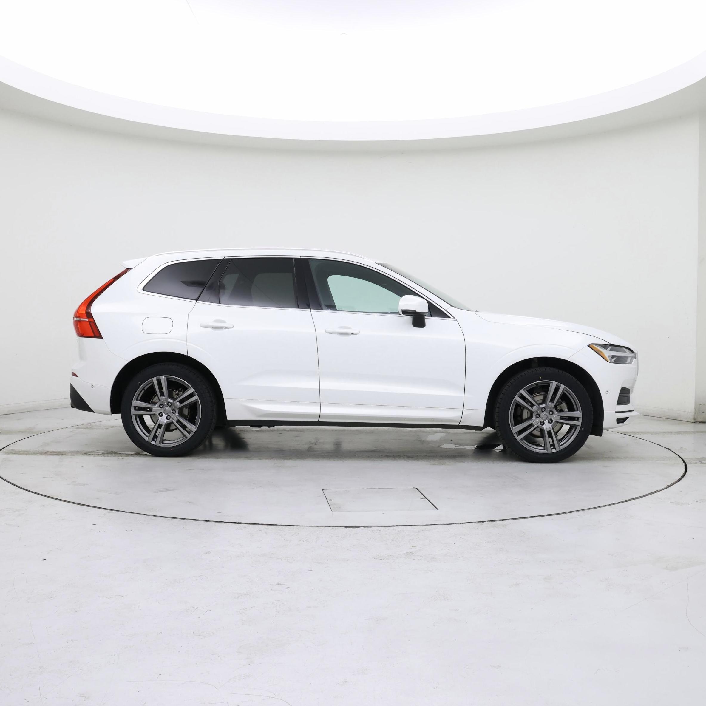 Thumbnail: 2018 Volvo XC60 - 7