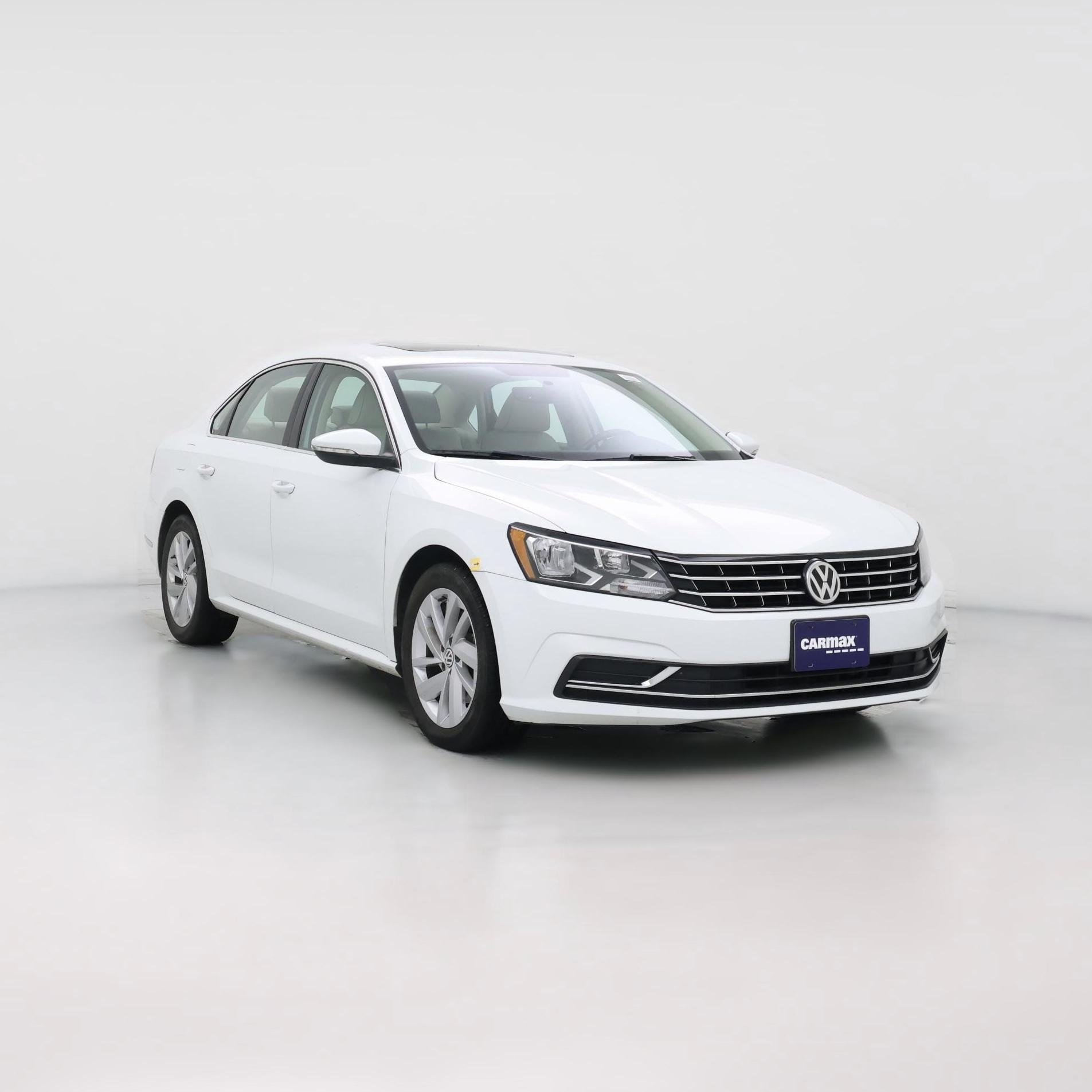 Thumbnail: 2018 Volkswagen Passat - 1