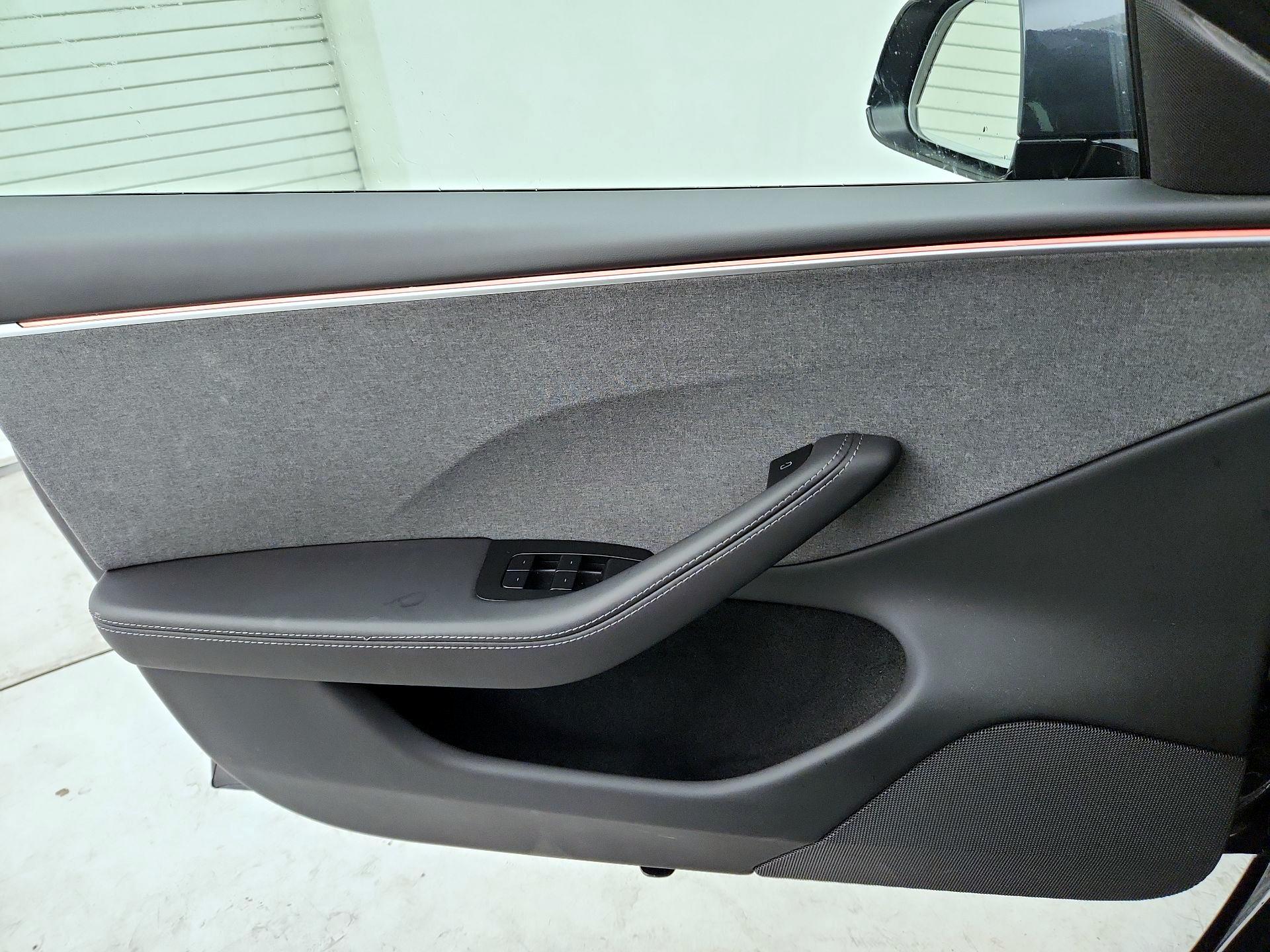 Thumbnail: 2025 Tesla Model 3 - 12