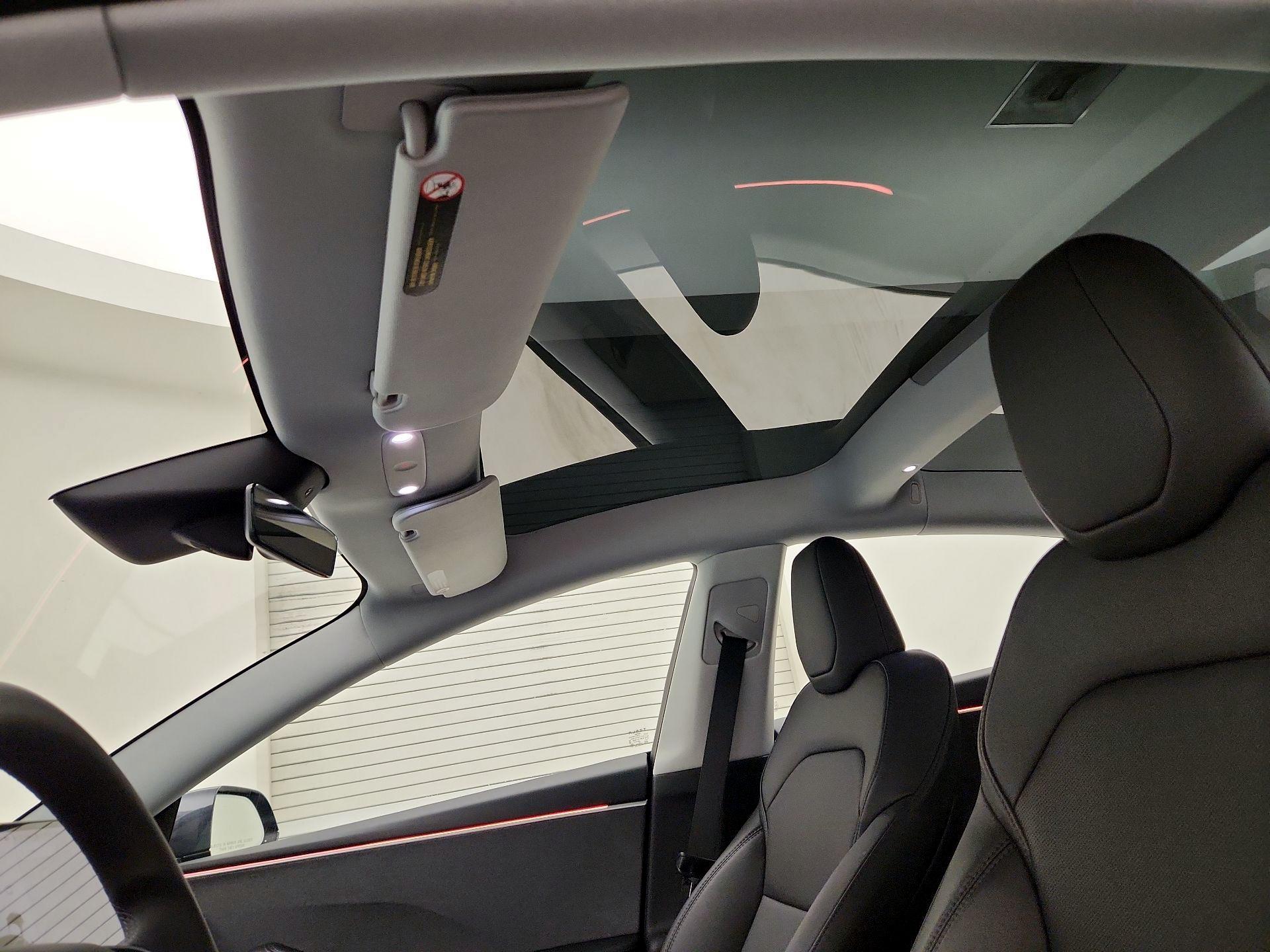 Thumbnail: 2025 Tesla Model 3 - 19