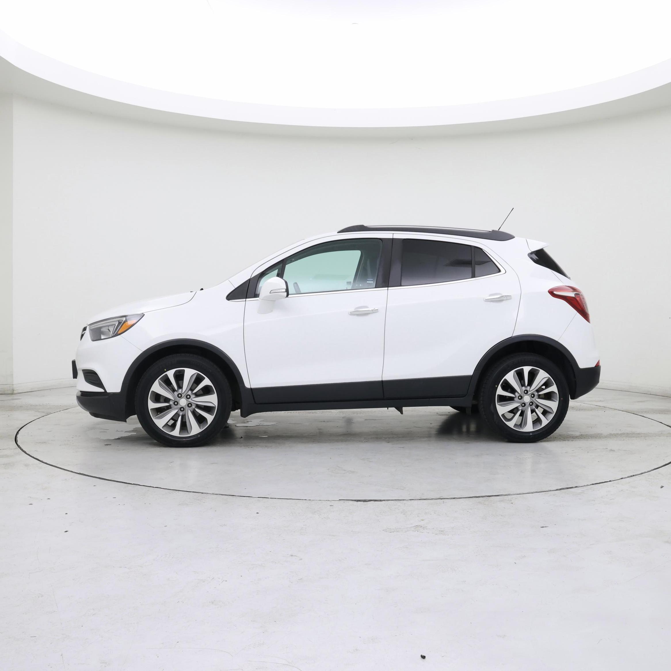 Thumbnail: 2018 Buick Encore - 3