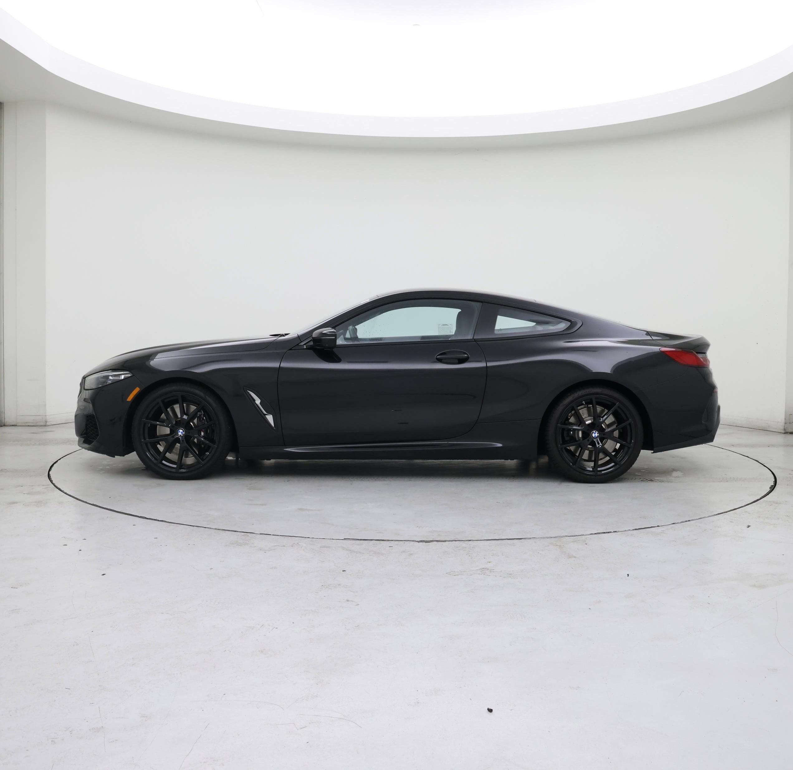 Thumbnail: 2022 BMW 8 Series - 3