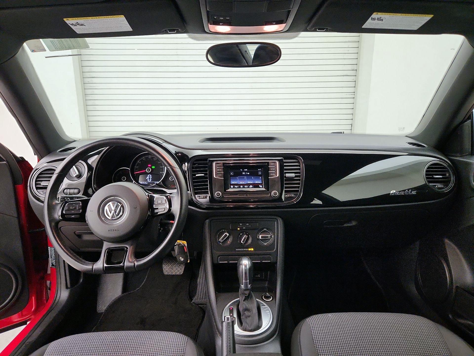 Thumbnail: 2019 Volkswagen Beetle - 9