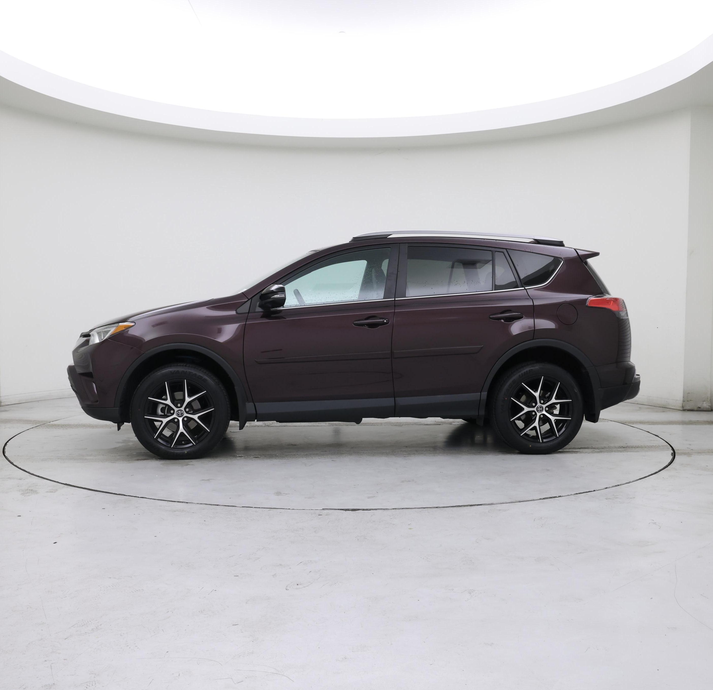 Thumbnail: 2017 Toyota RAV4 - 3