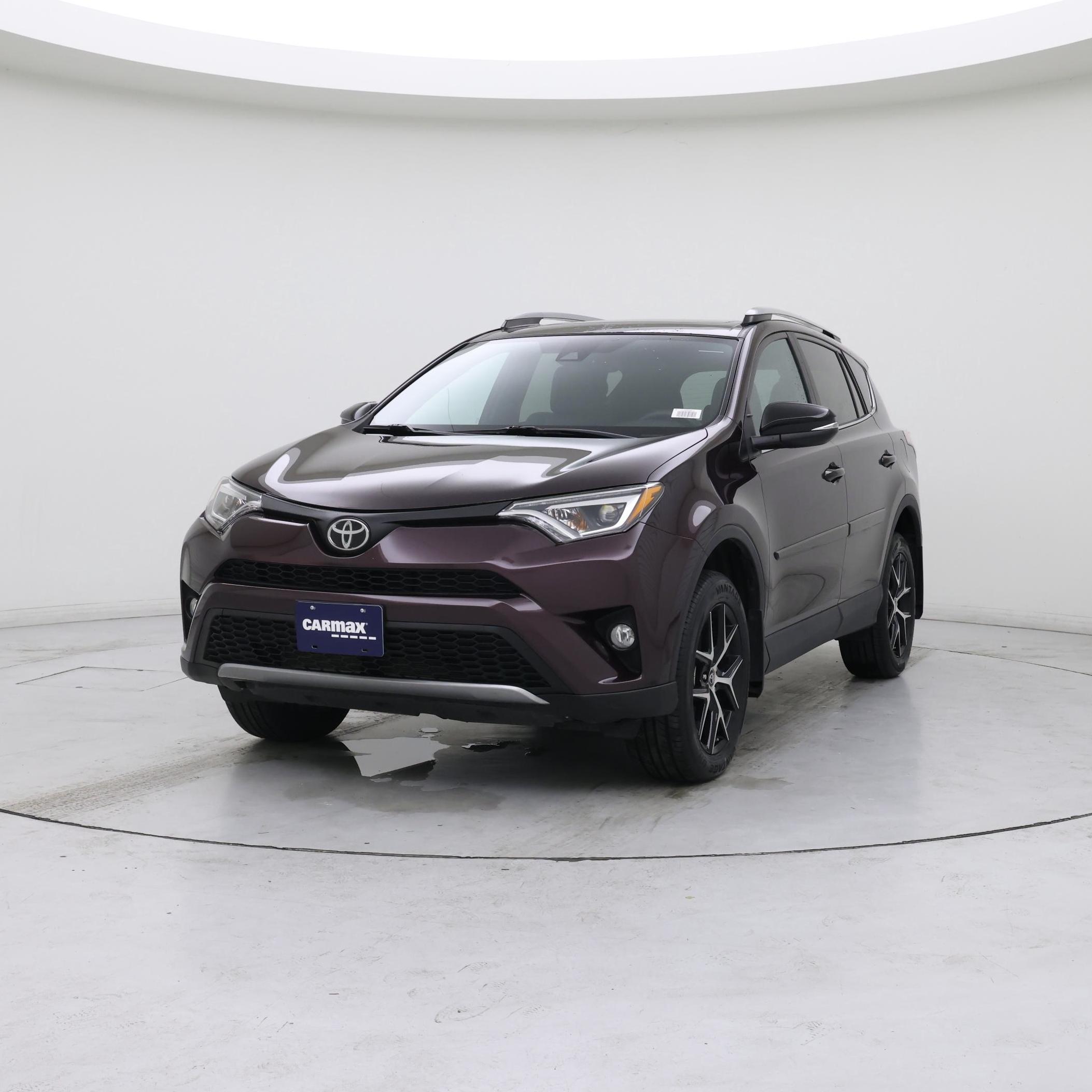 Thumbnail: 2017 Toyota RAV4 - 4