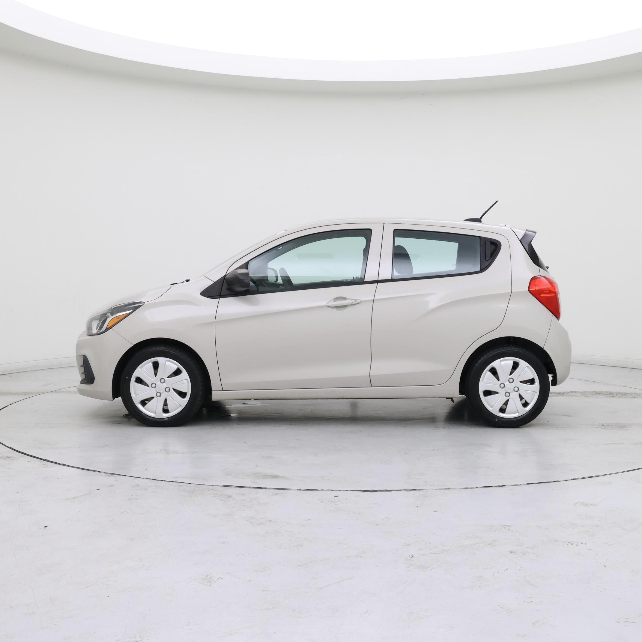 Thumbnail: 2016 Chevrolet Spark - 3