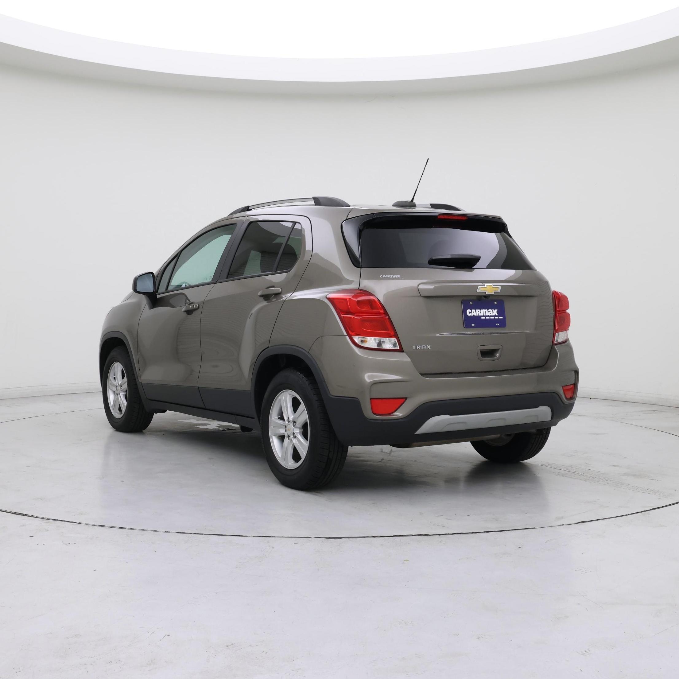 Thumbnail: 2021 Chevrolet Trax - 2