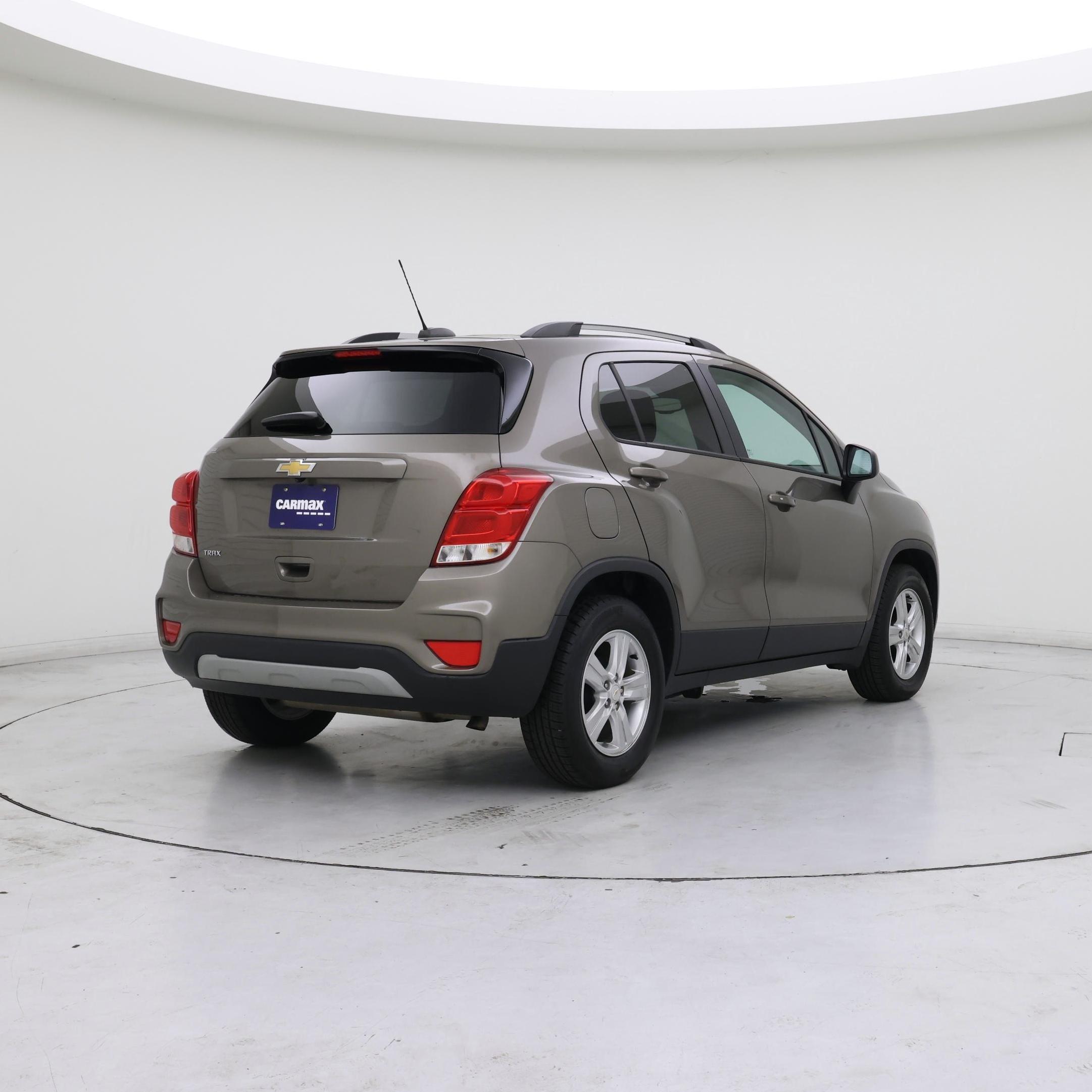 Thumbnail: 2021 Chevrolet Trax - 8