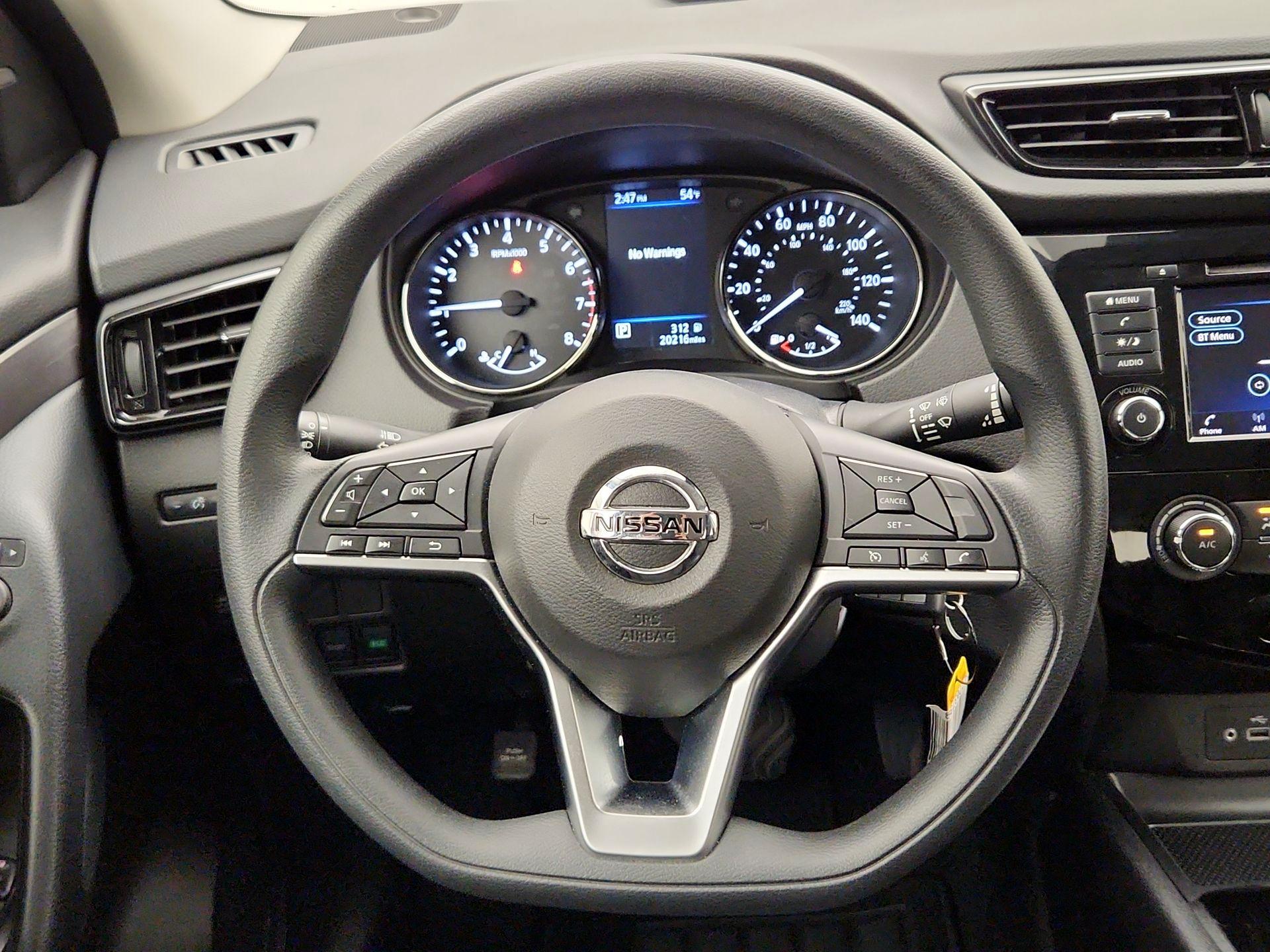 Thumbnail: 2022 Nissan Rogue Sport - 10