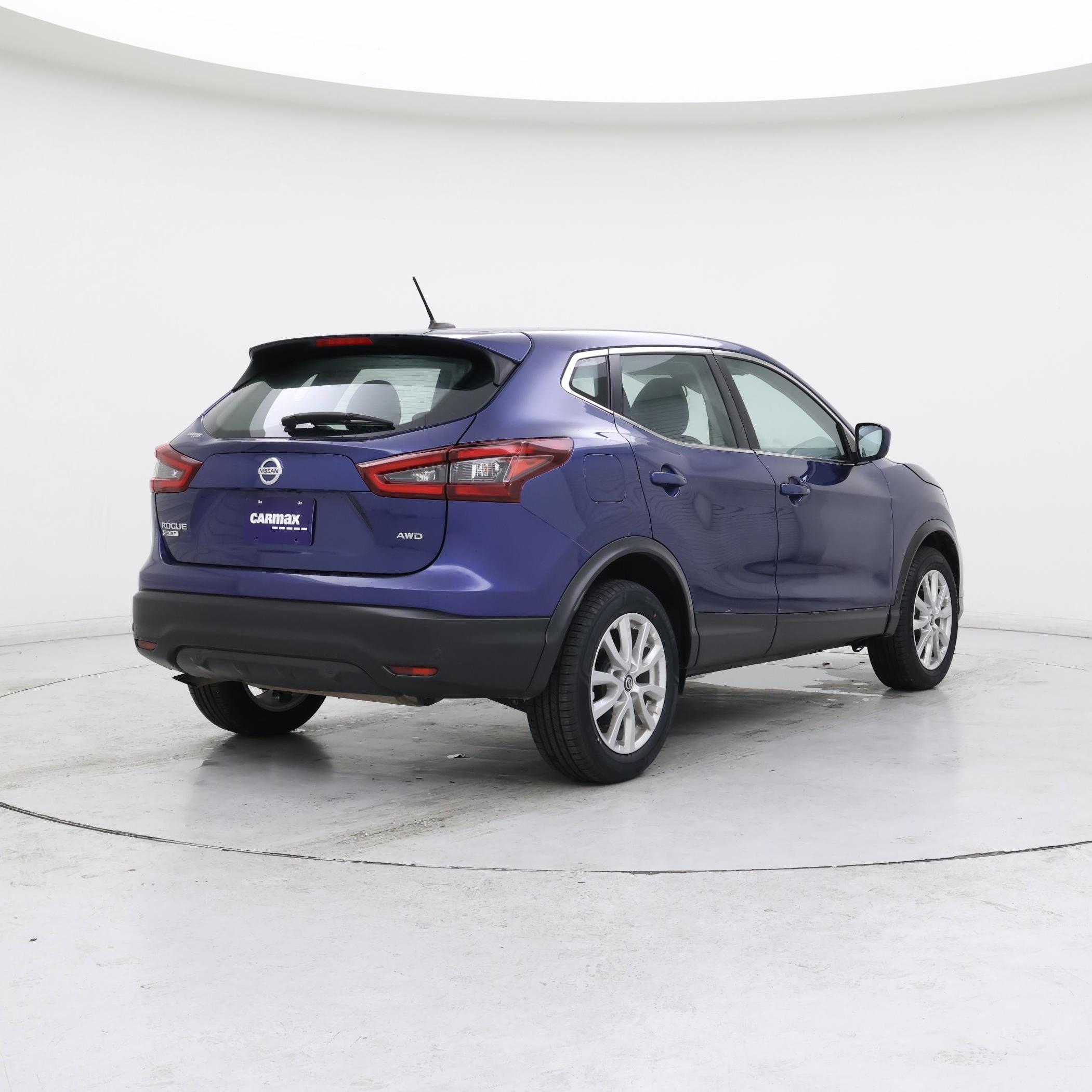 Thumbnail: 2022 Nissan Rogue Sport - 8
