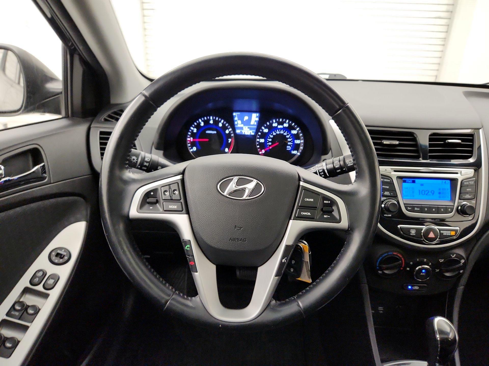 Thumbnail: 2014 Hyundai Accent - 10