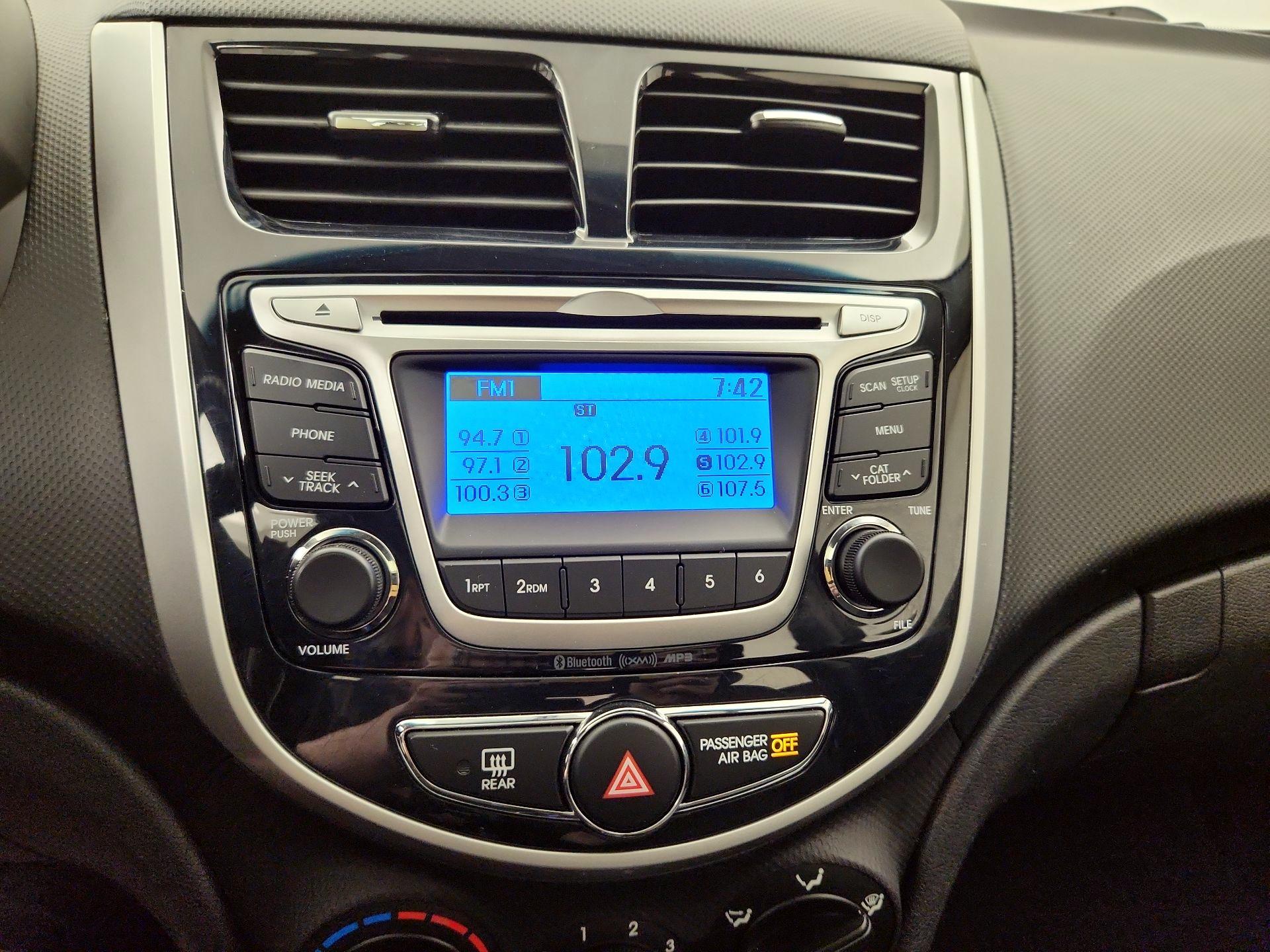 Thumbnail: 2014 Hyundai Accent - 14
