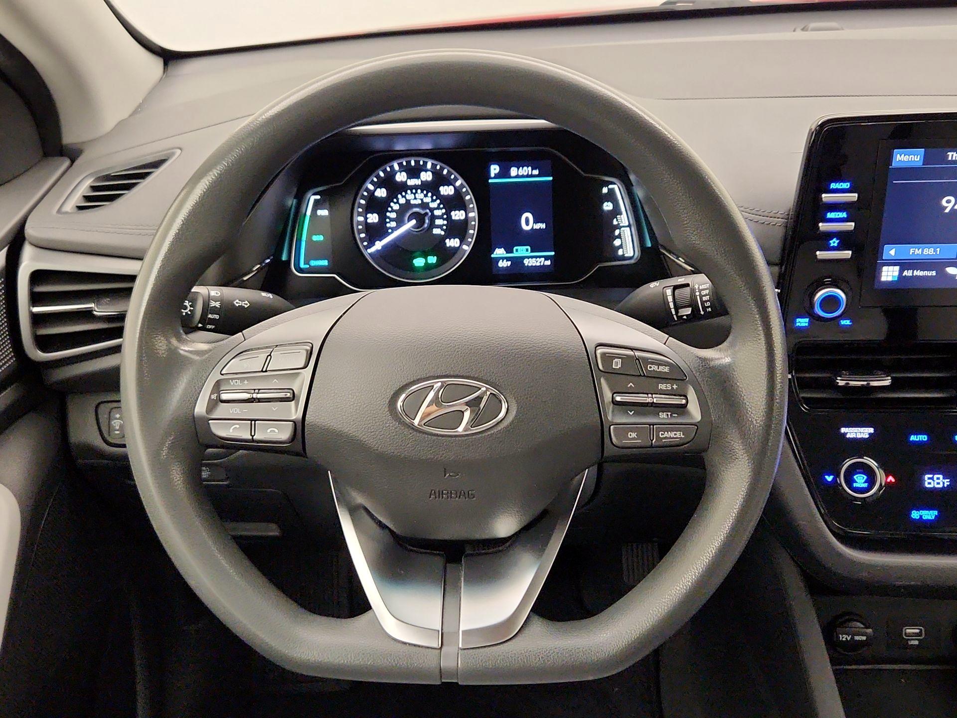 Thumbnail: 2022 Hyundai Ioniq - 10