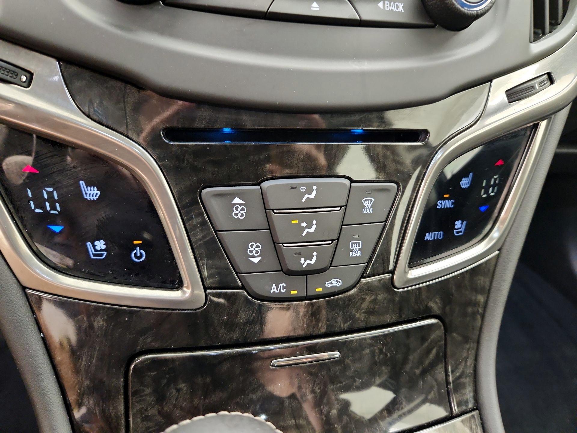 Thumbnail: 2014 Buick LaCrosse - 17
