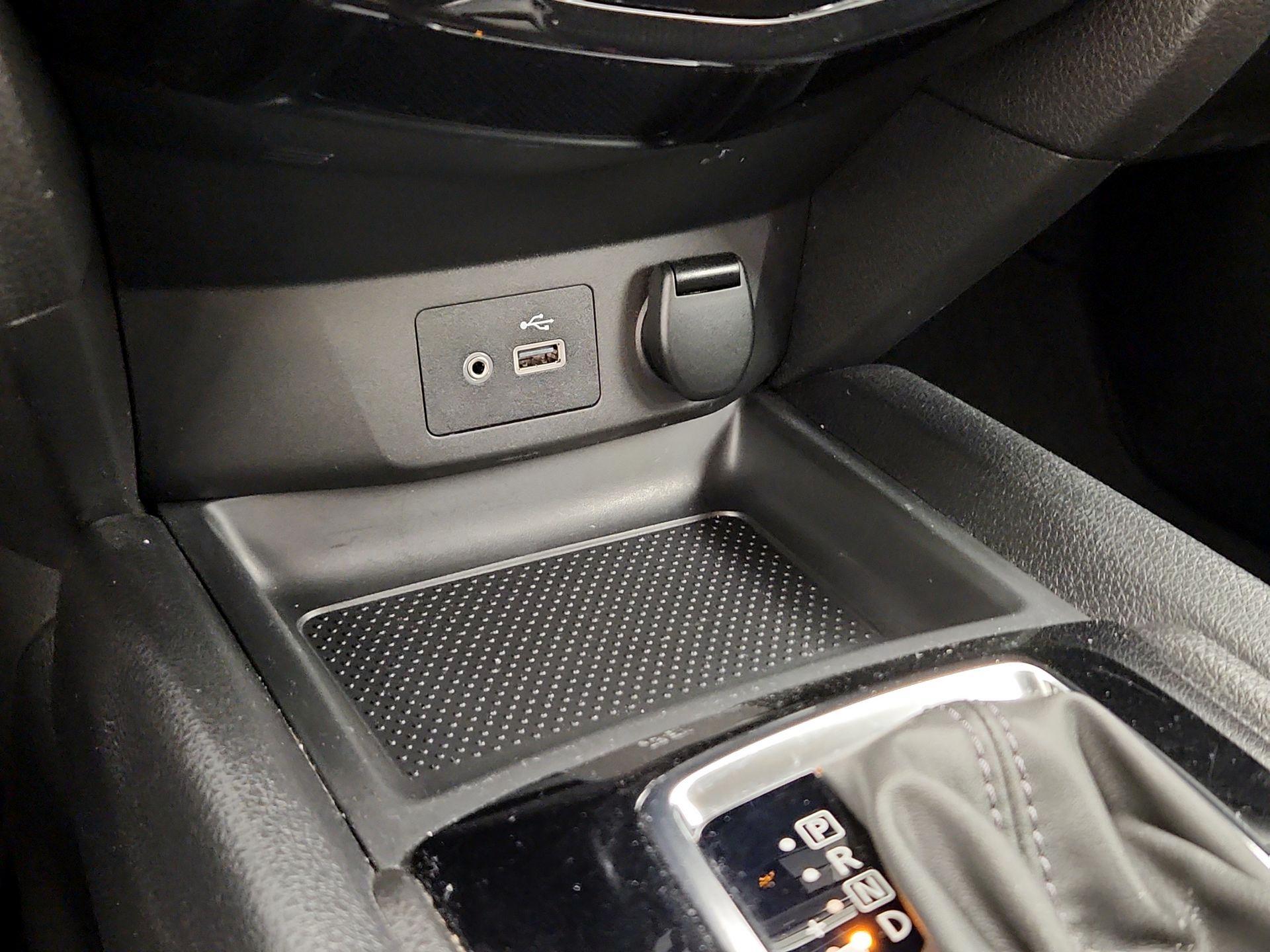 Thumbnail: 2021 Nissan Rogue Sport - 18