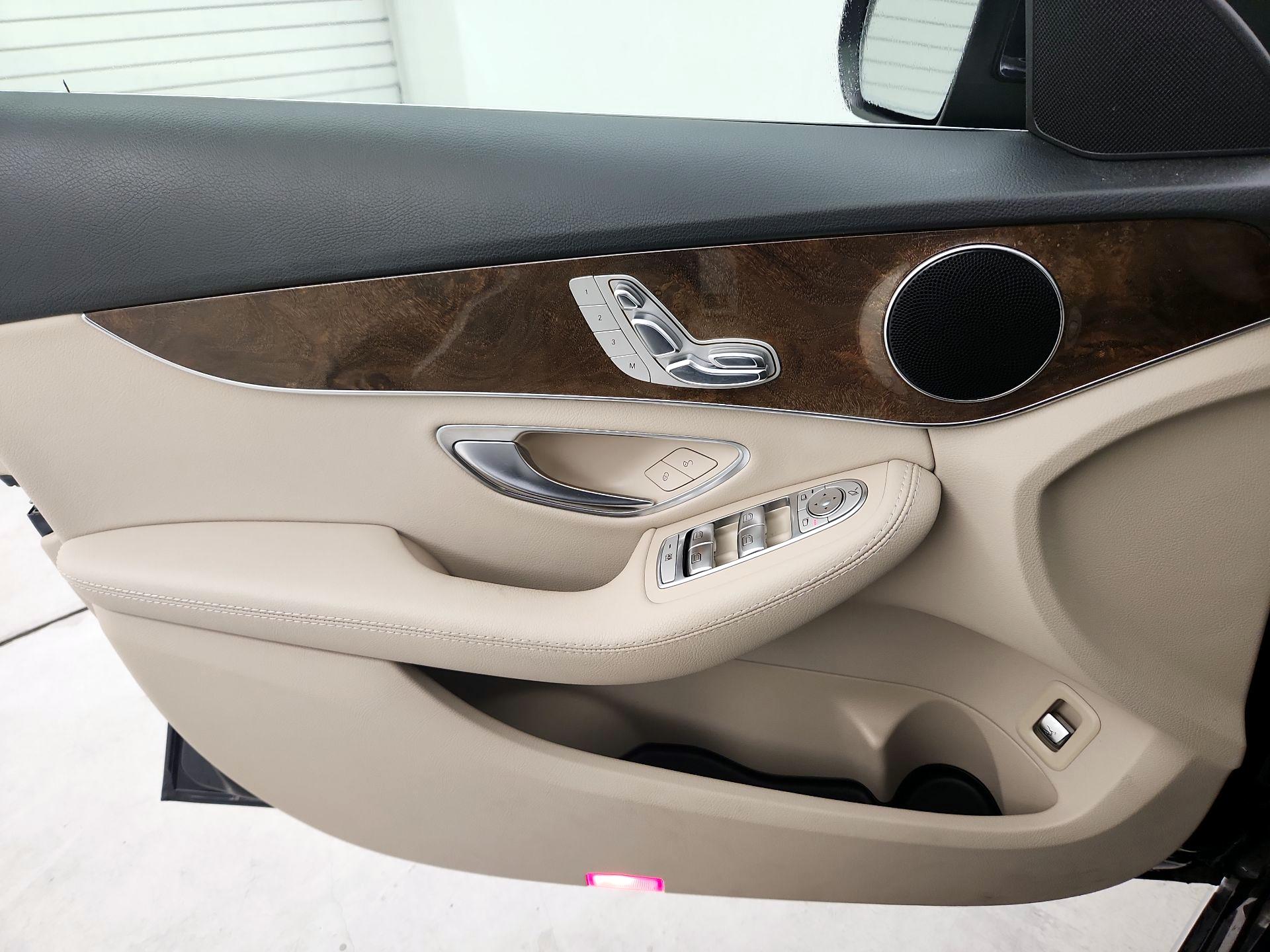Thumbnail: 2018 Mercedes-Benz C-Class - 12