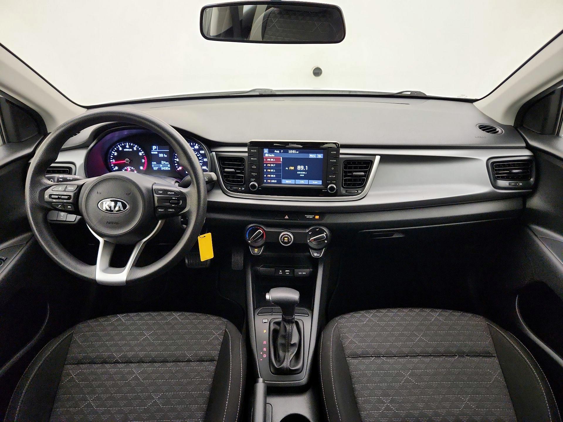 Thumbnail: 2019 Kia Rio - 9
