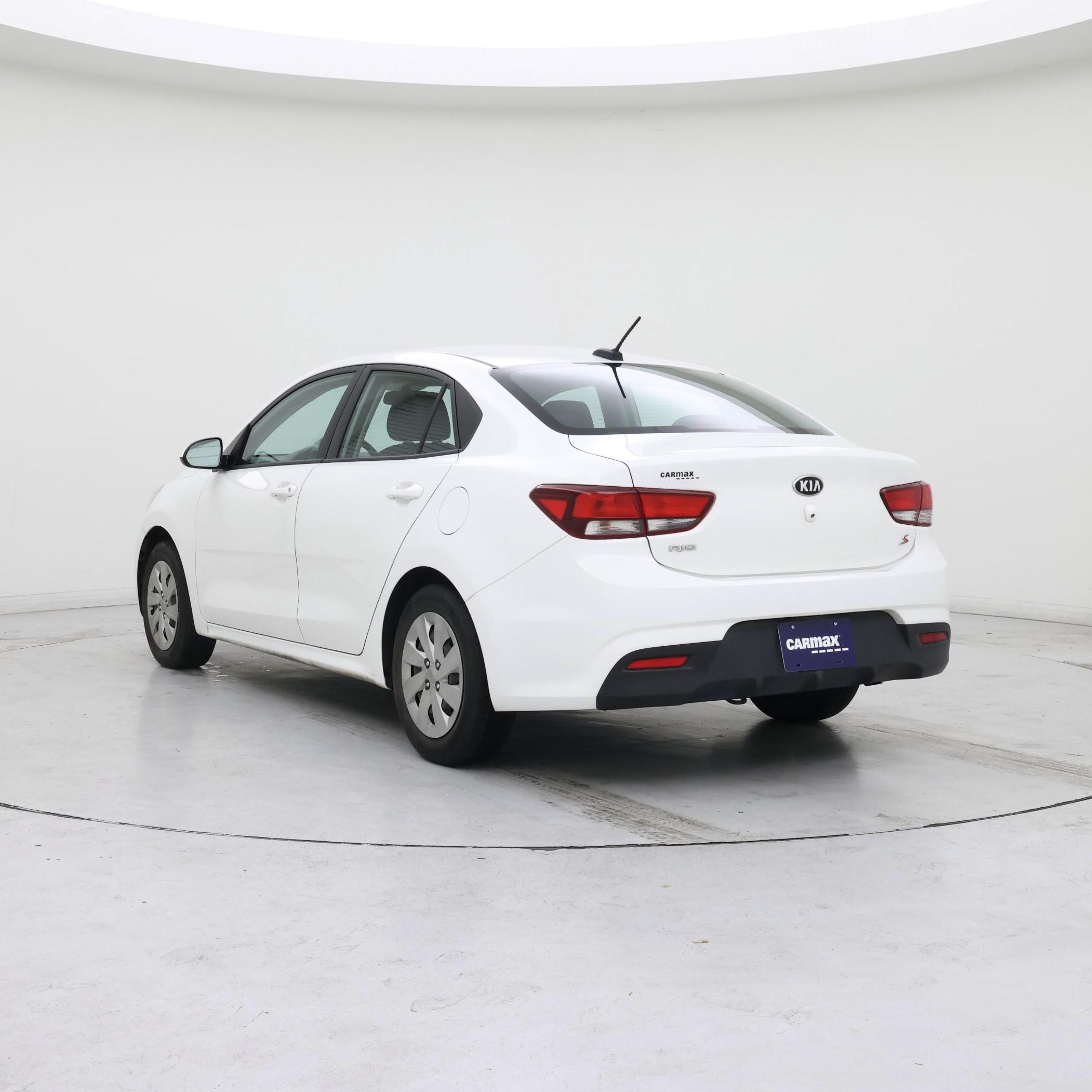 Thumbnail: 2019 Kia Rio - 2