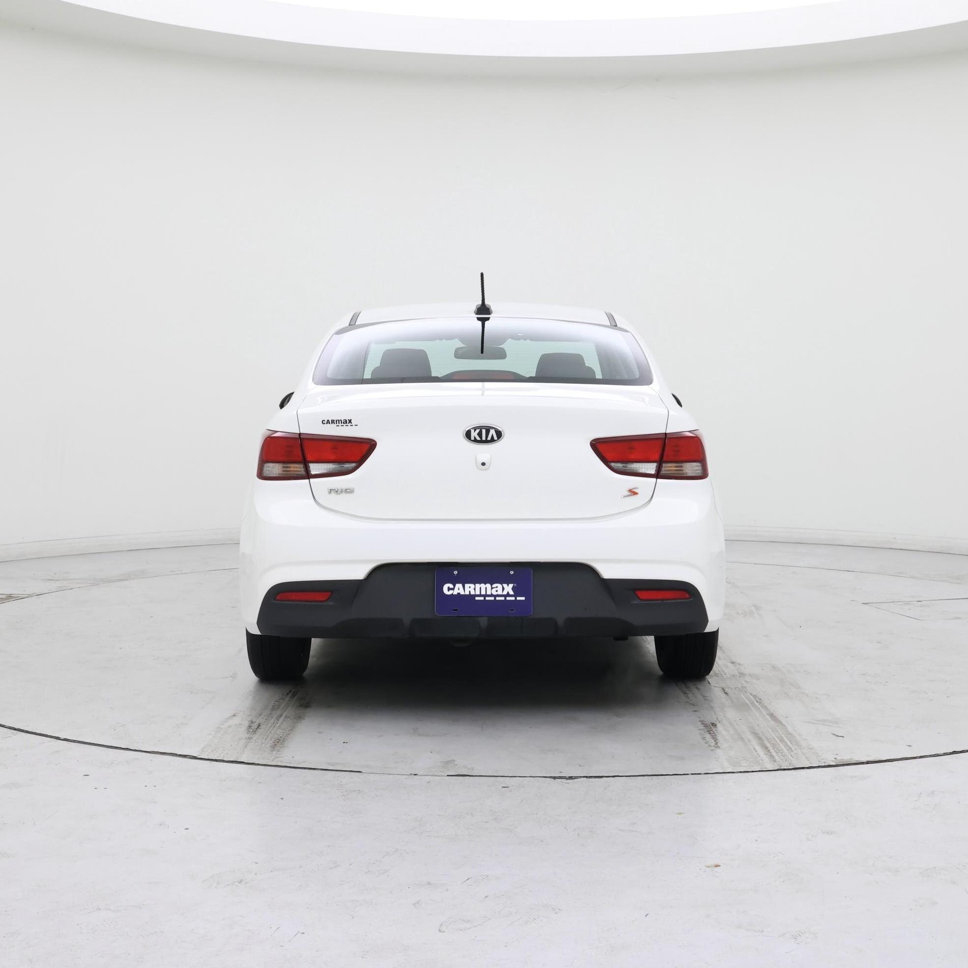 Thumbnail: 2019 Kia Rio - 6