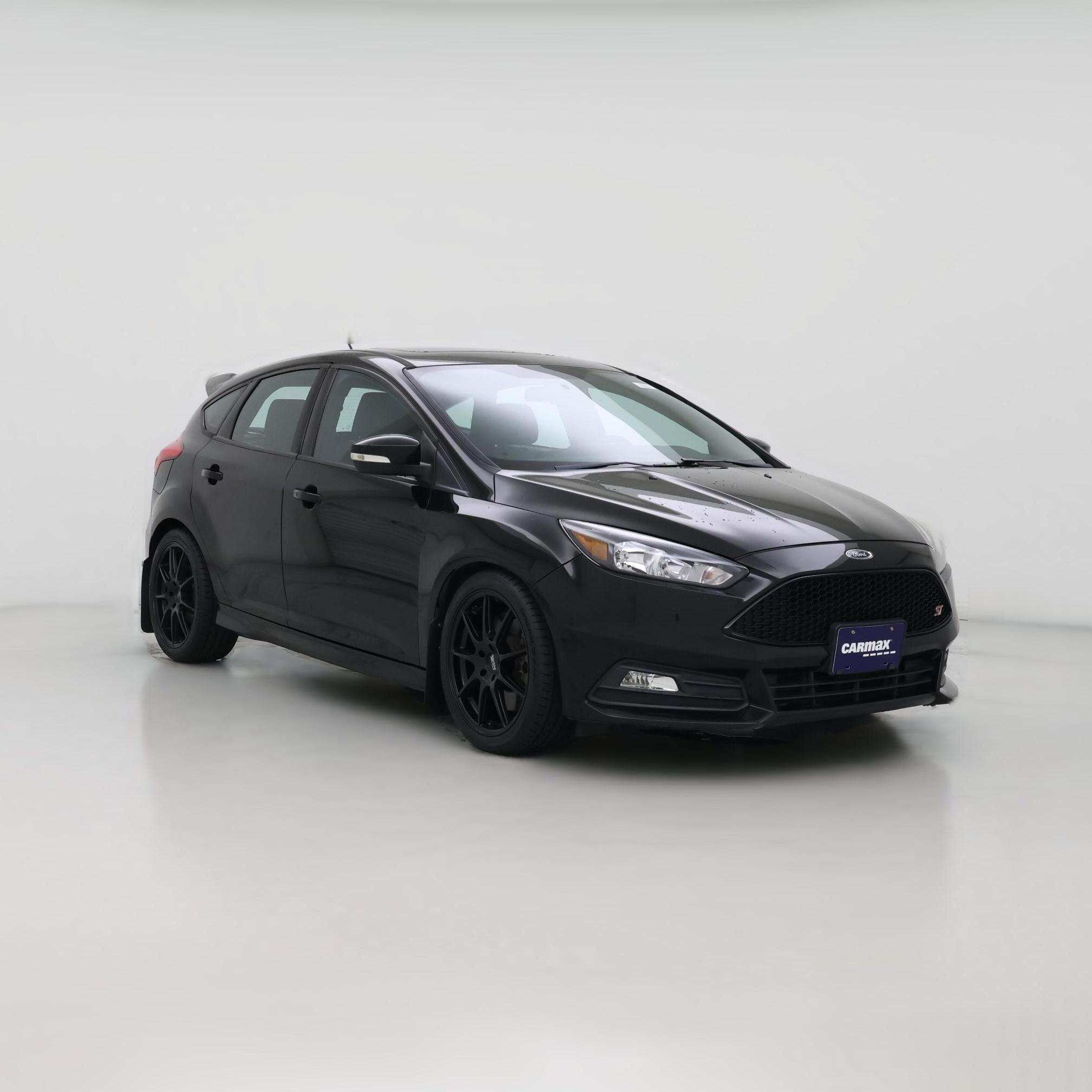 Thumbnail: 2016 Ford Focus - 1