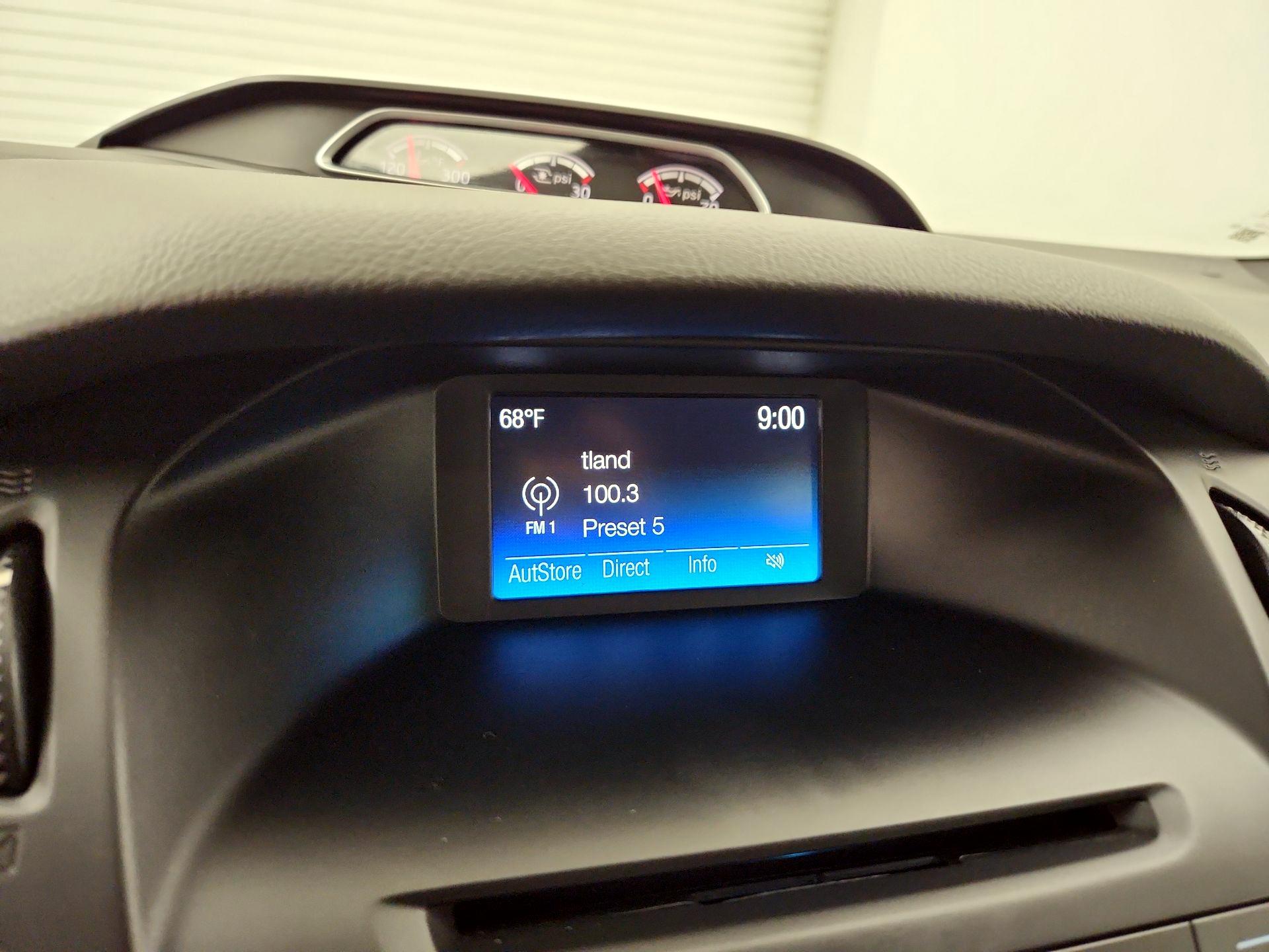 Thumbnail: 2016 Ford Focus - 14