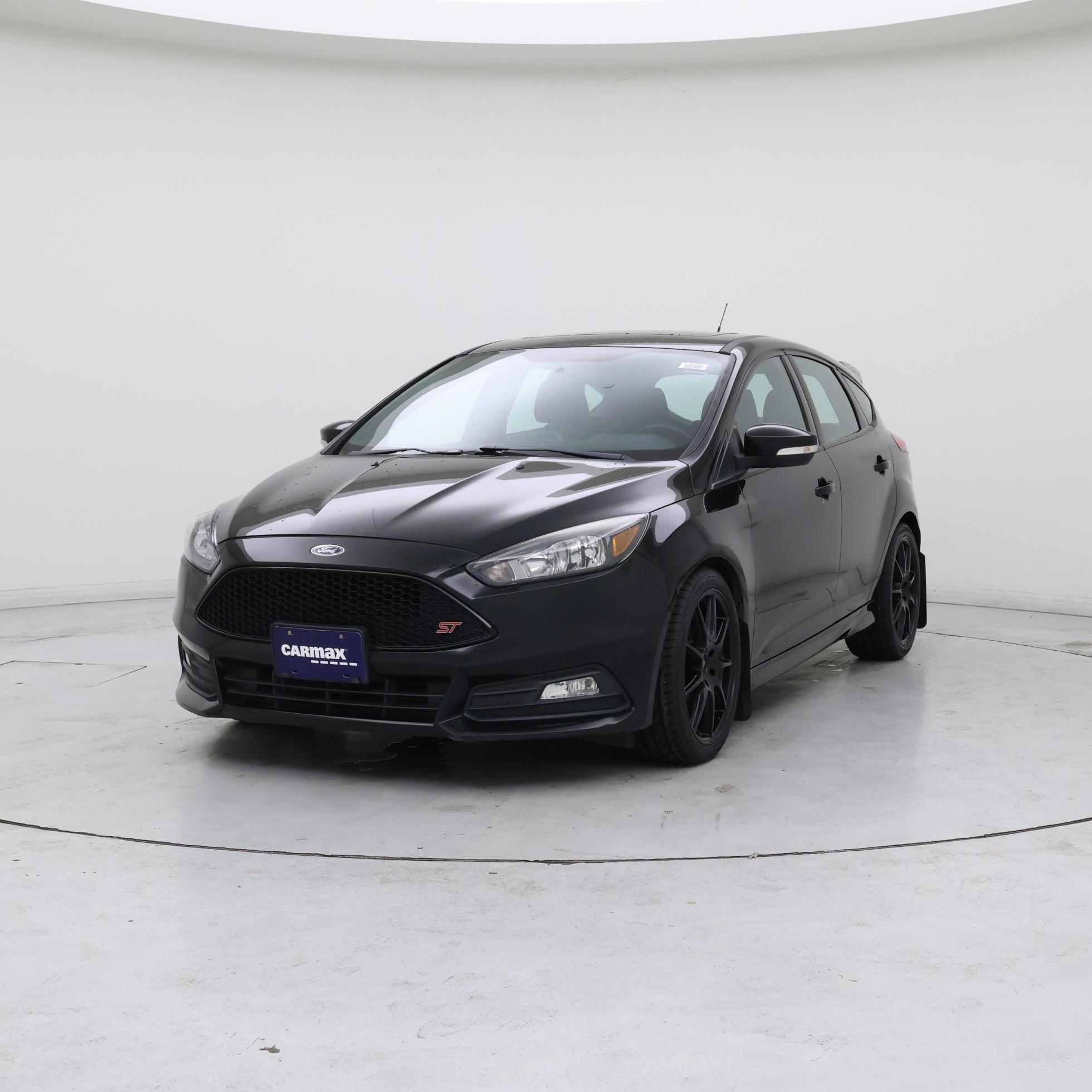 Thumbnail: 2016 Ford Focus - 4