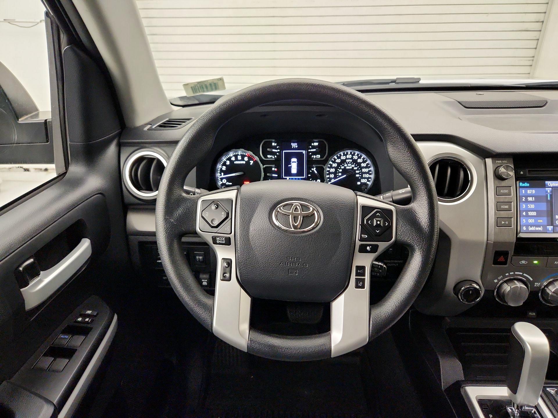 Thumbnail: 2019 Toyota Tundra - 10