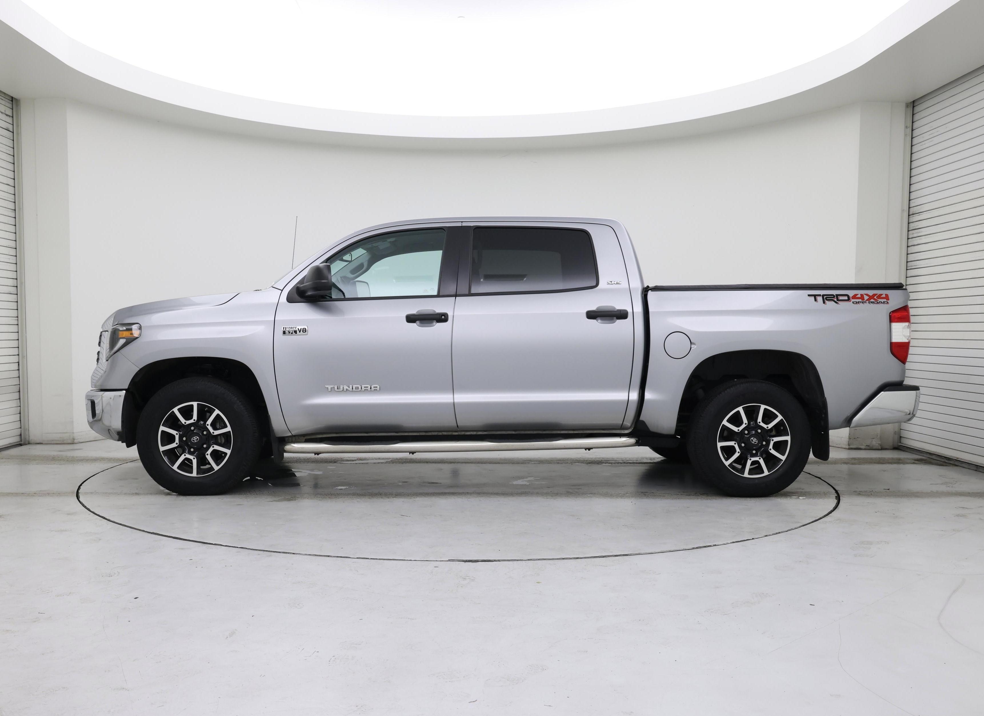 Thumbnail: 2019 Toyota Tundra - 3