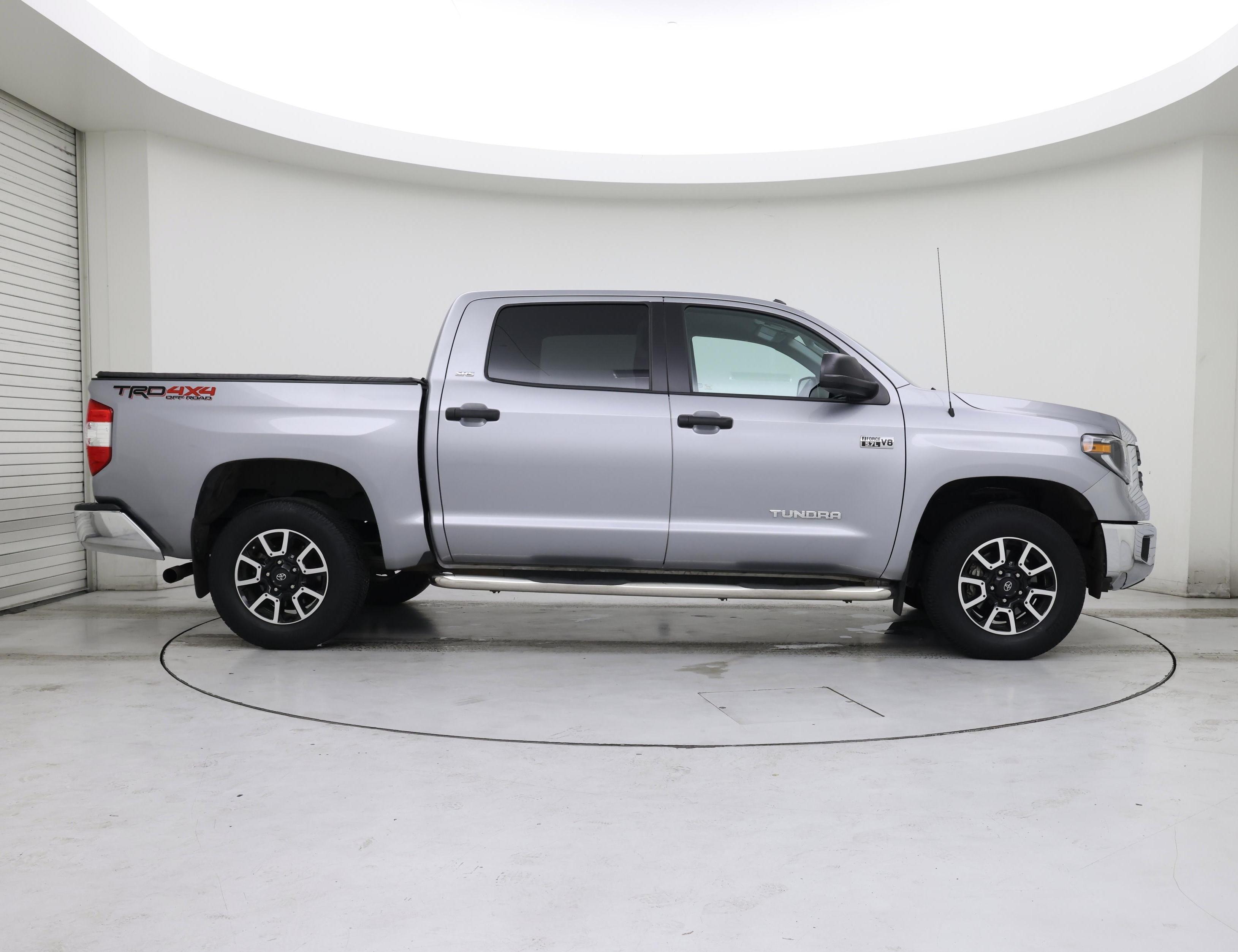 Thumbnail: 2019 Toyota Tundra - 7