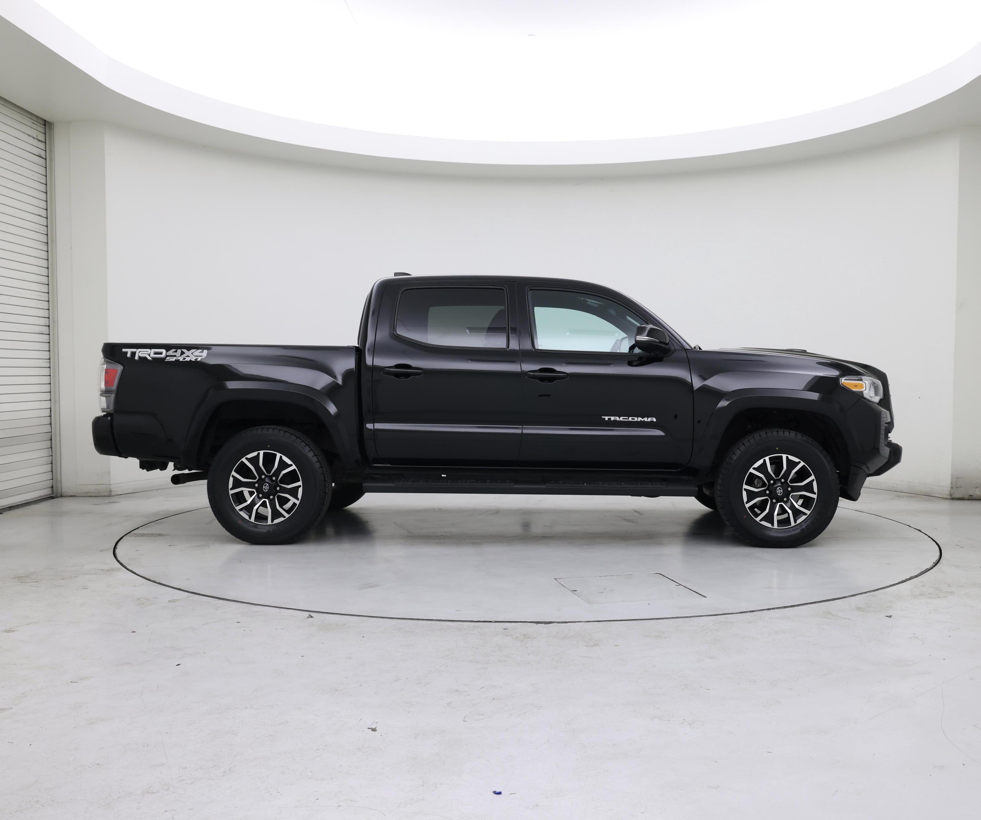 Thumbnail: 2022 Toyota Tacoma - 7