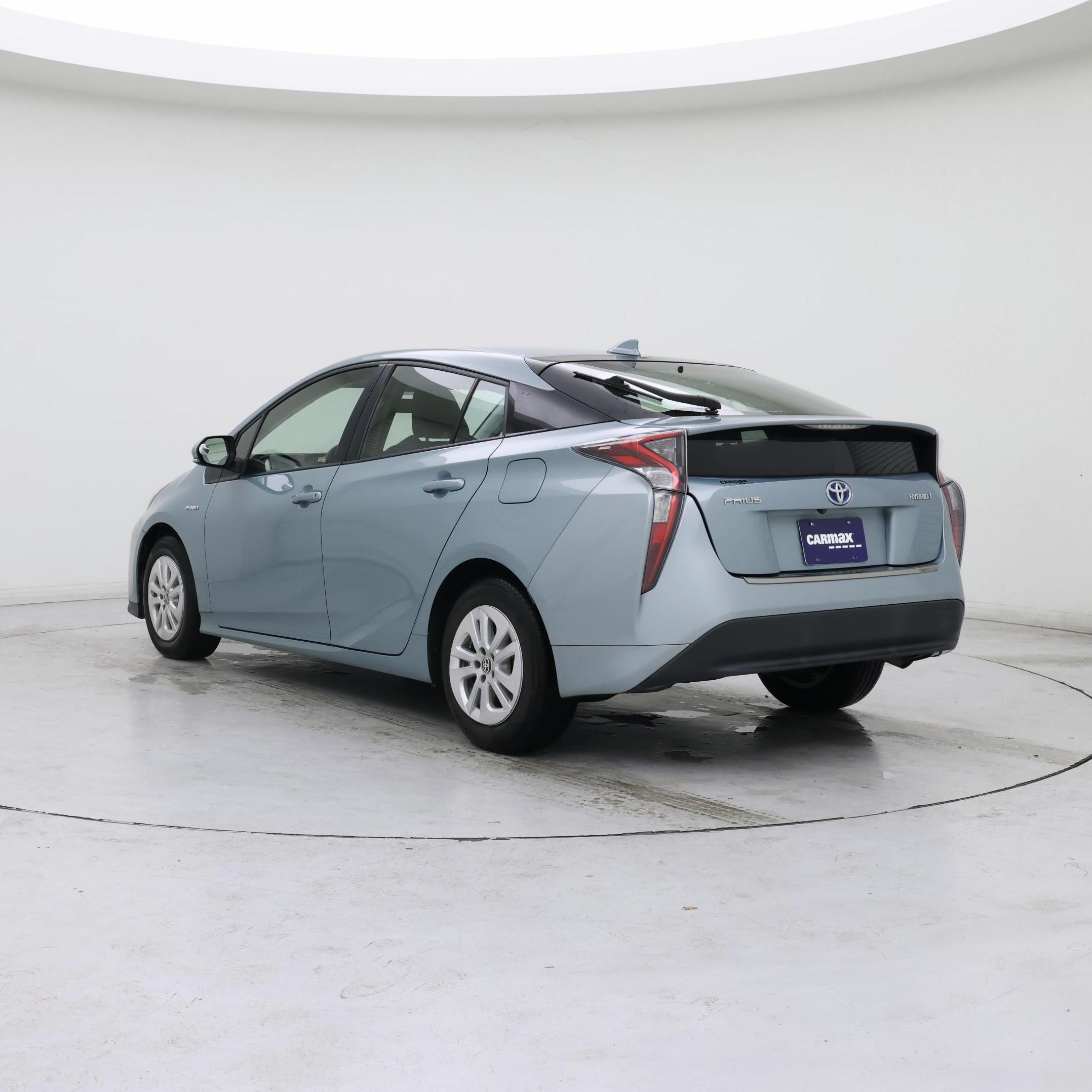 Thumbnail: 2016 Toyota Prius - 2