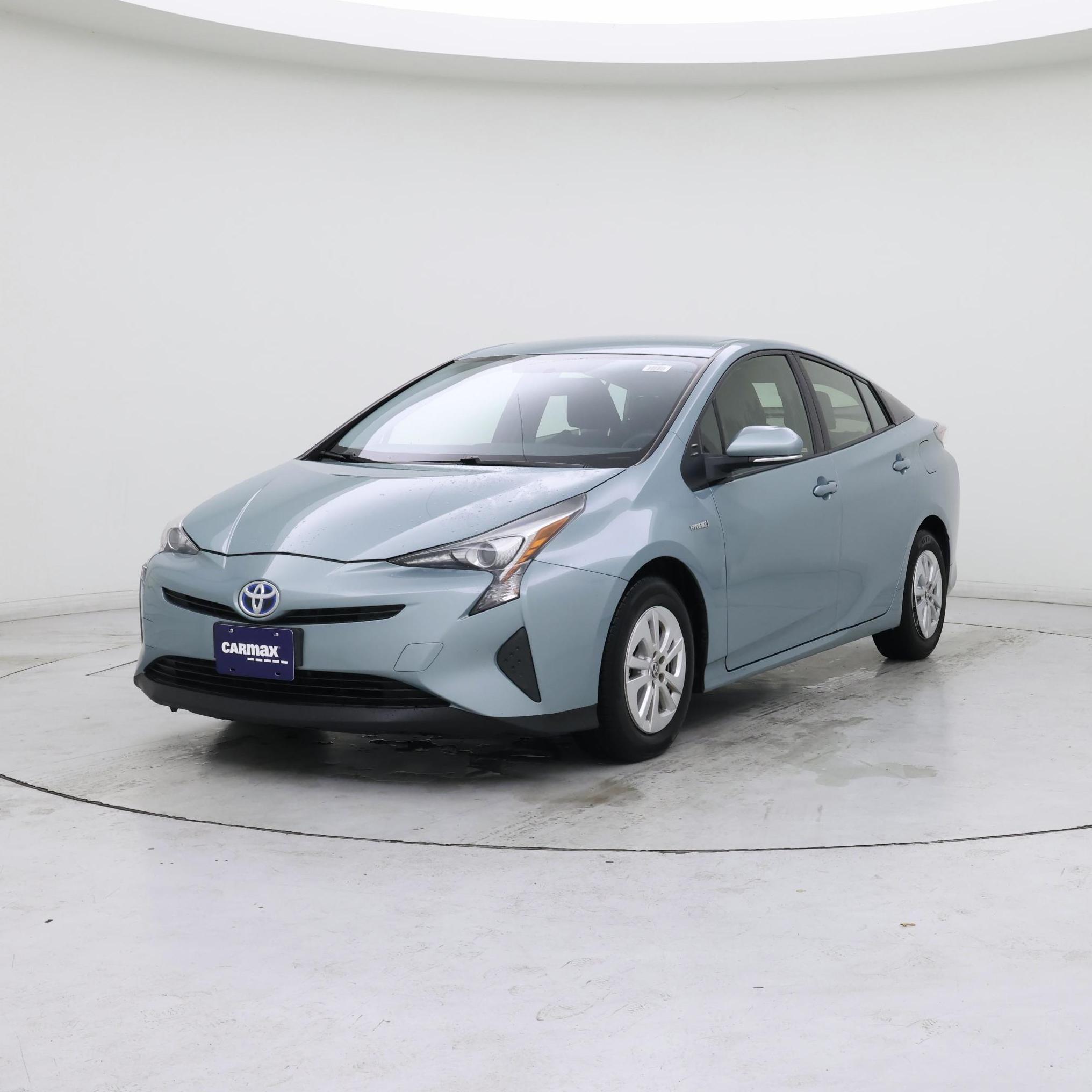 Thumbnail: 2016 Toyota Prius - 4
