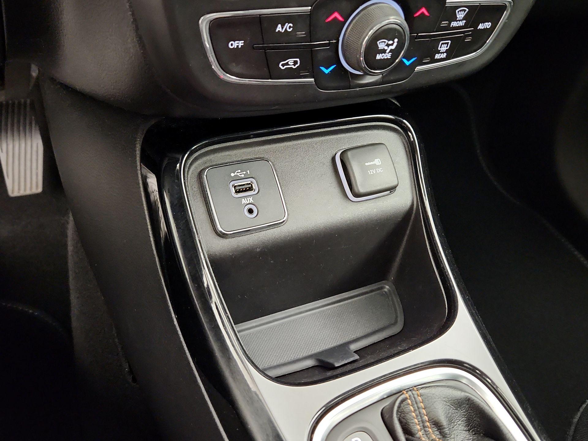 Thumbnail: 2019 Jeep Compass - 18