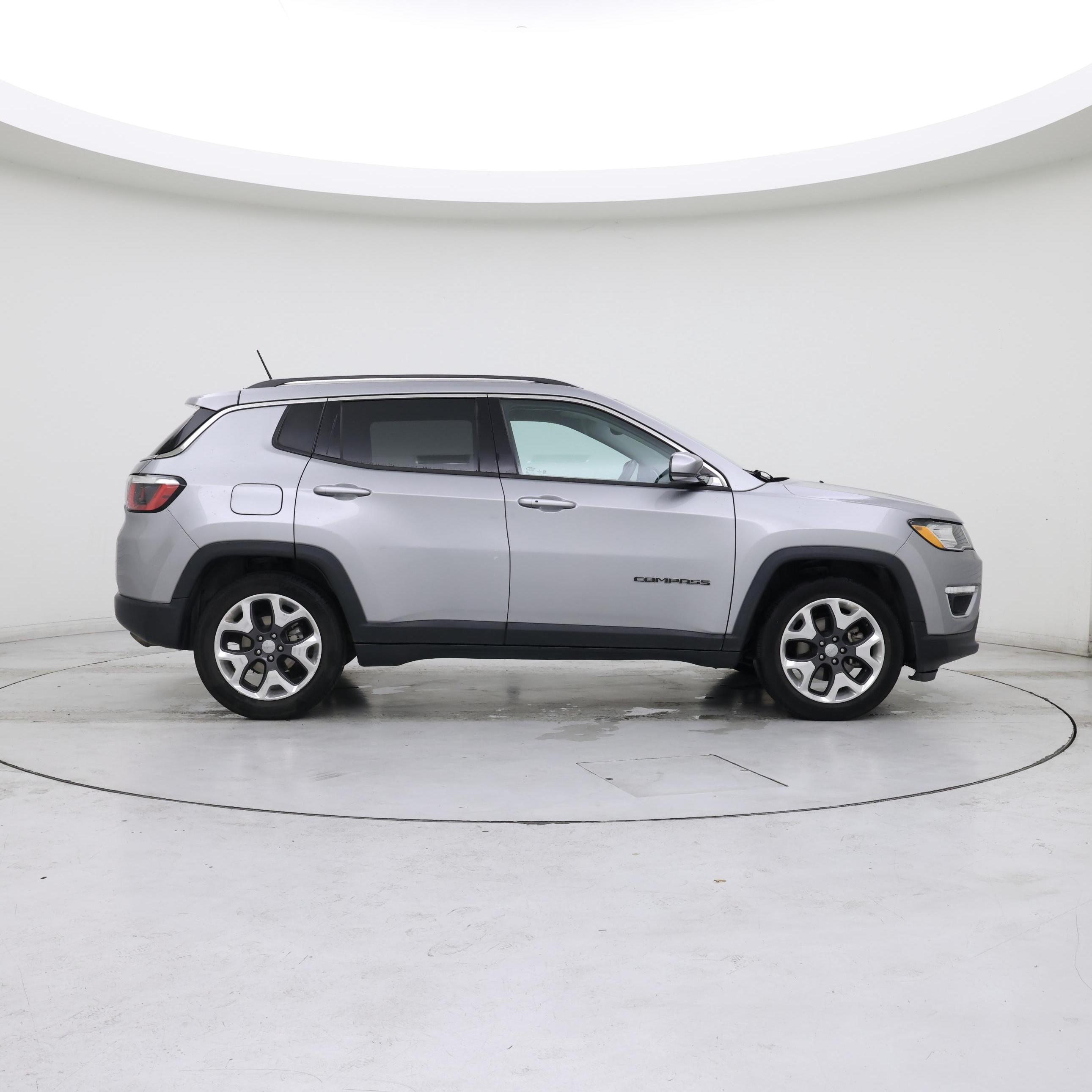Thumbnail: 2019 Jeep Compass - 7