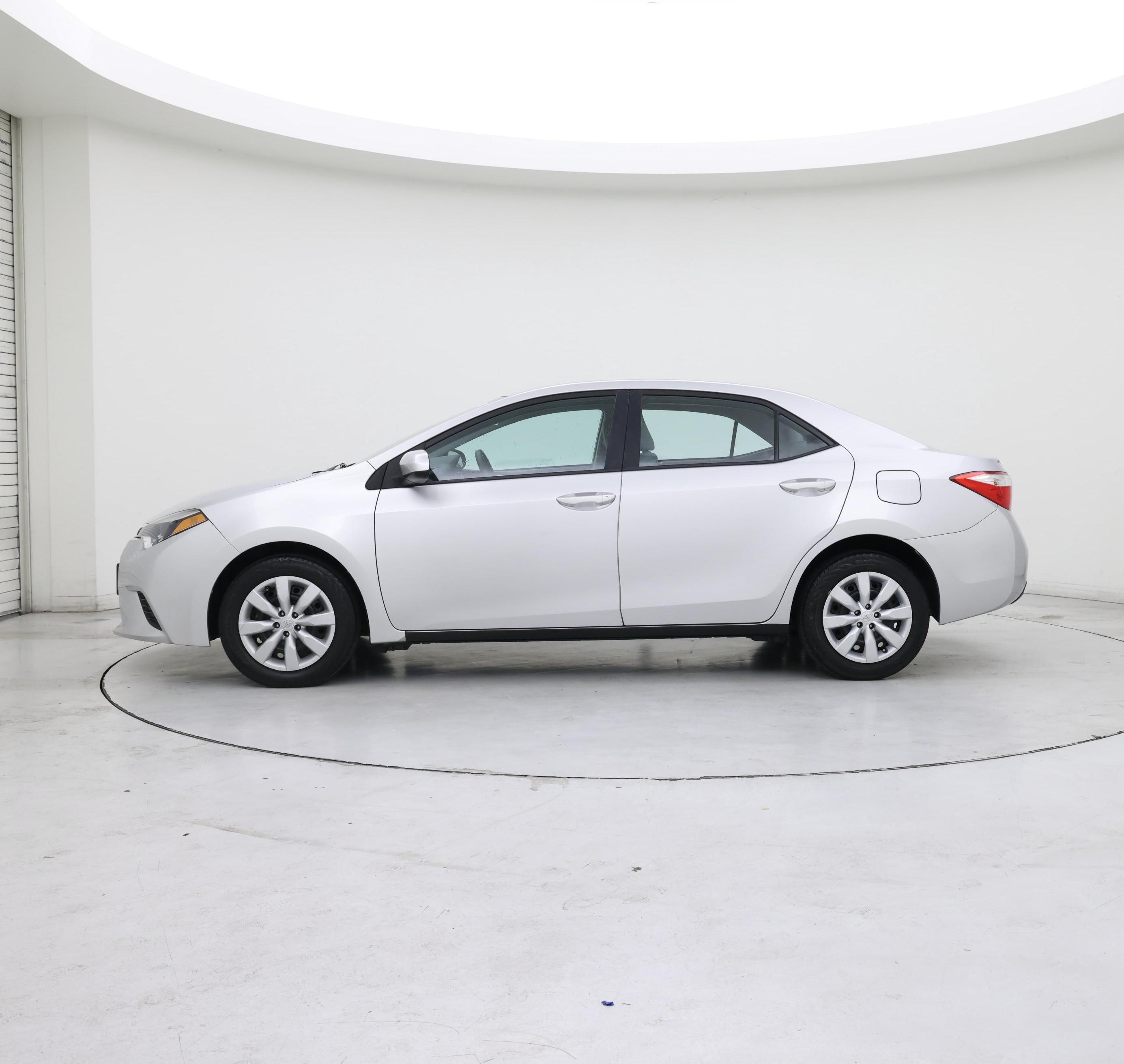 Thumbnail: 2014 Toyota Corolla - 3