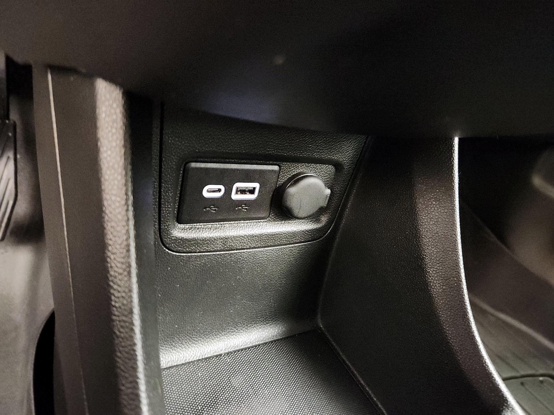 Thumbnail: 2021 Chevrolet Spark - 18