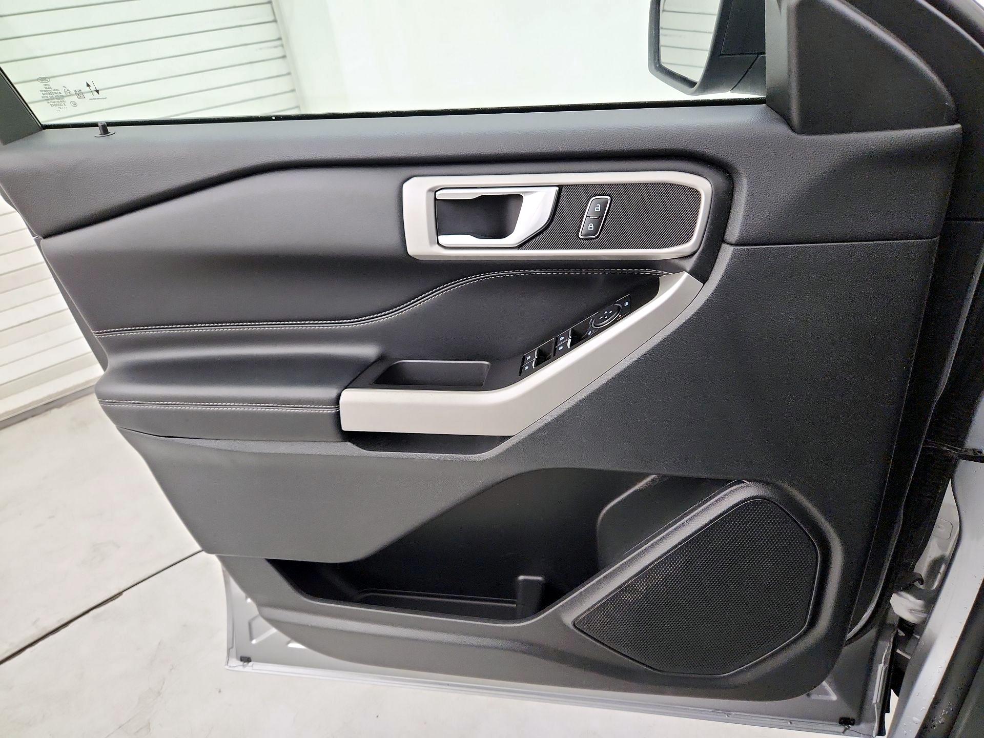 Thumbnail: 2021 Ford Explorer - 12