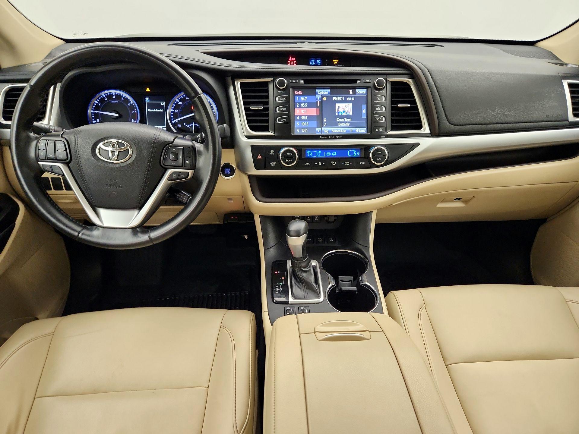 Thumbnail: 2019 Toyota Highlander - 9