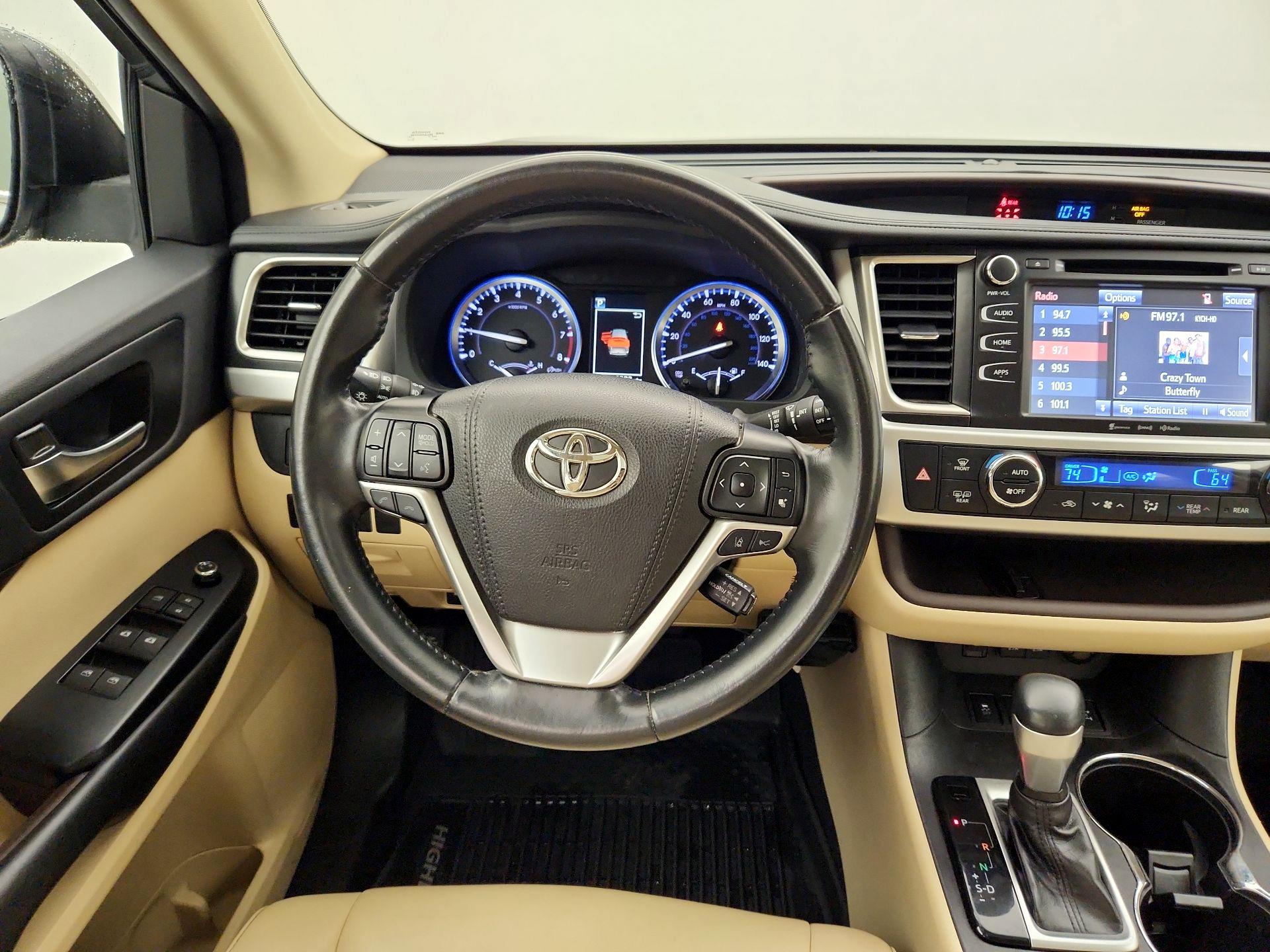 Thumbnail: 2019 Toyota Highlander - 10