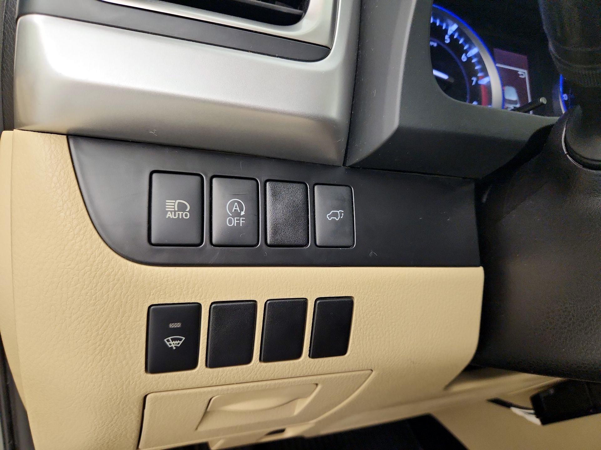Thumbnail: 2019 Toyota Highlander - 13