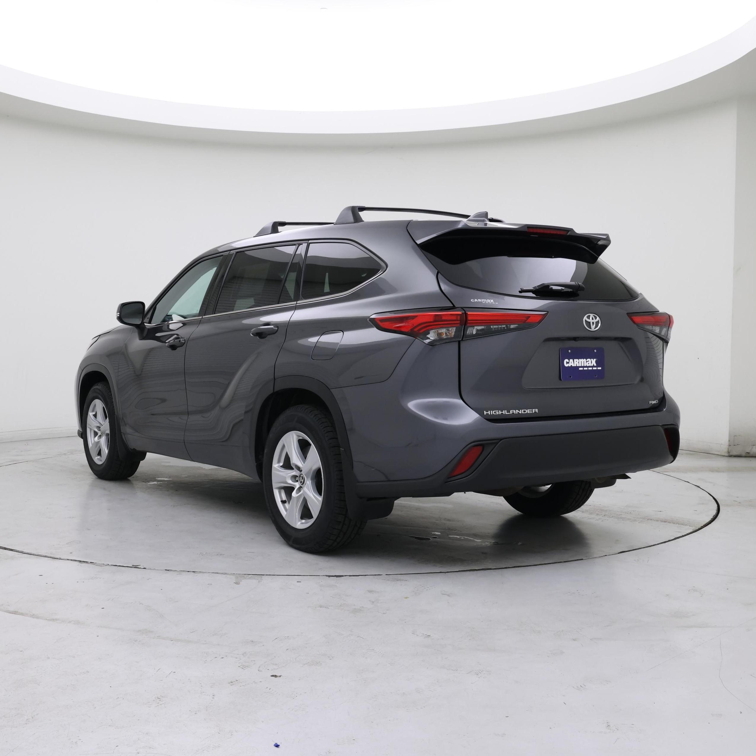 Thumbnail: 2021 Toyota Highlander - 2