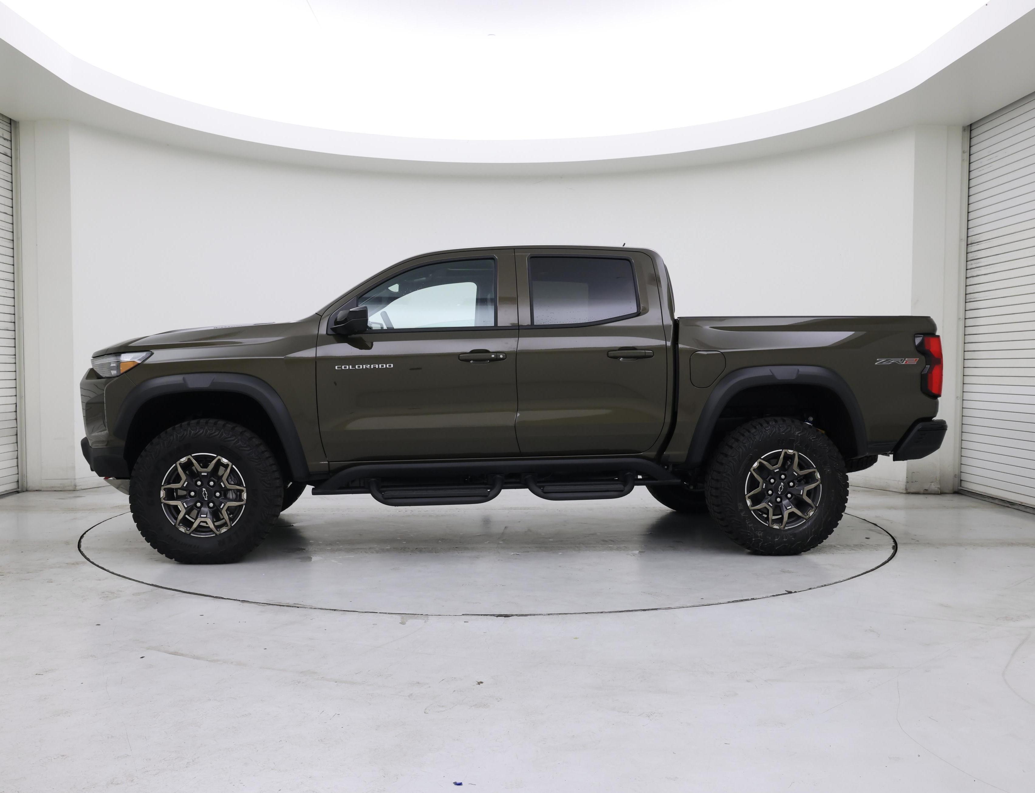 Thumbnail: 2025 Chevrolet Colorado - 3