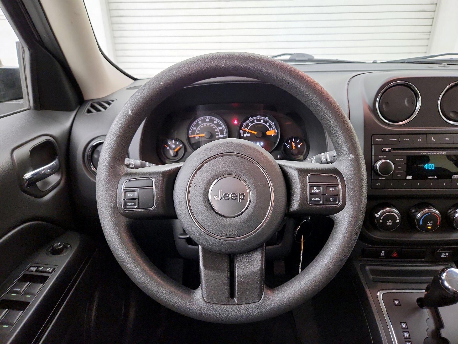 Thumbnail: 2017 Jeep Patriot - 10