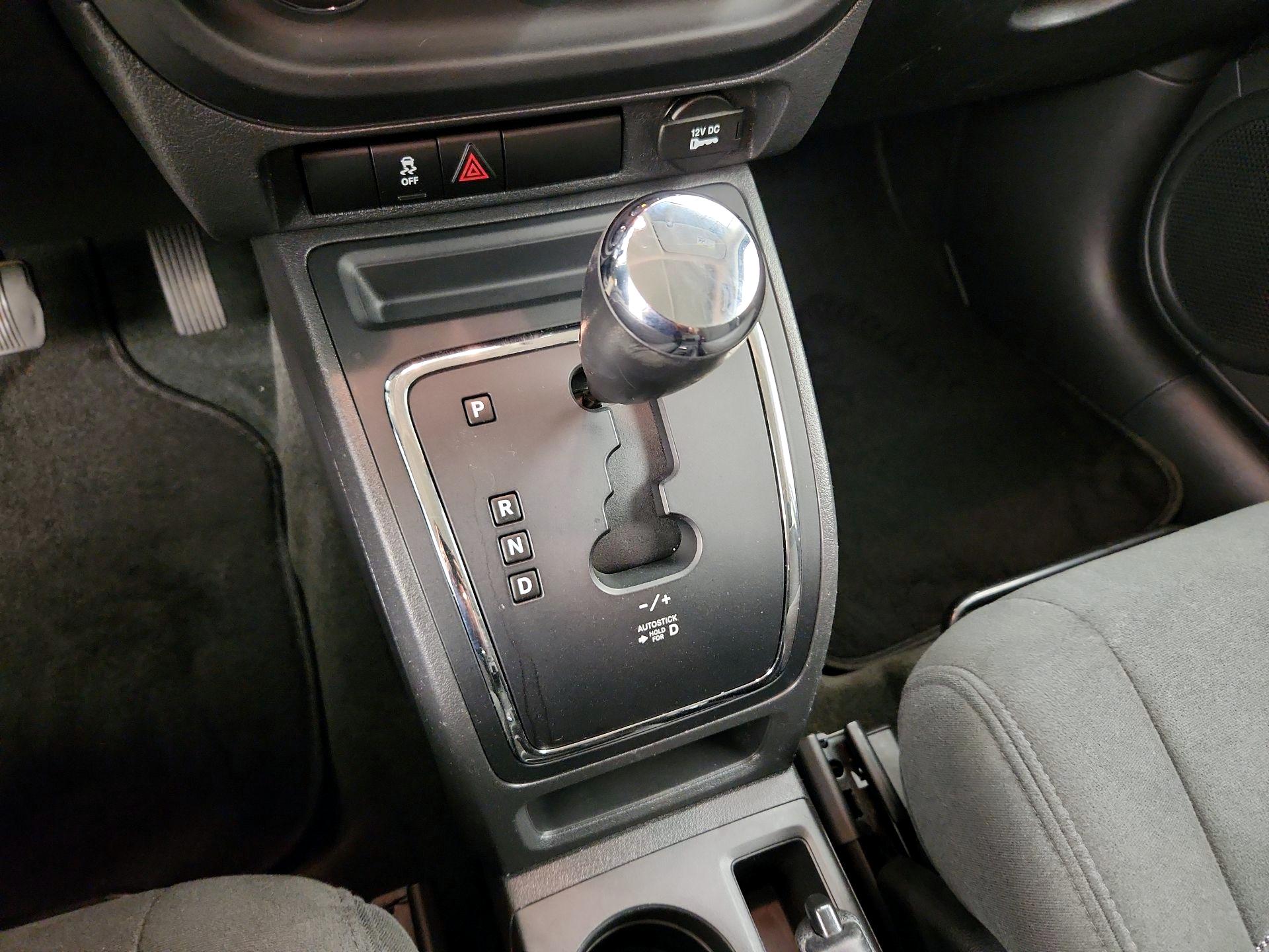 Thumbnail: 2017 Jeep Patriot - 15