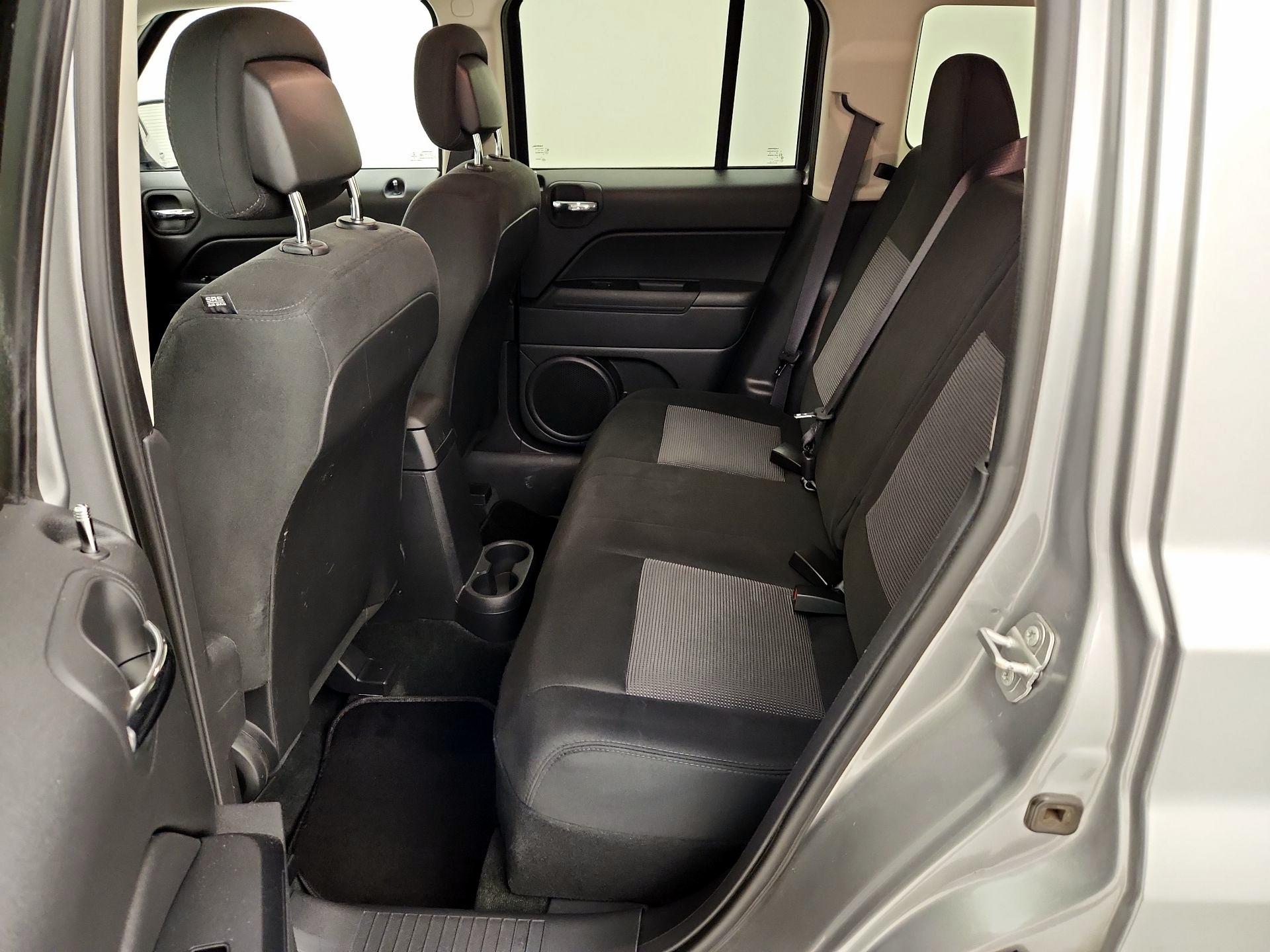Thumbnail: 2017 Jeep Patriot - 17