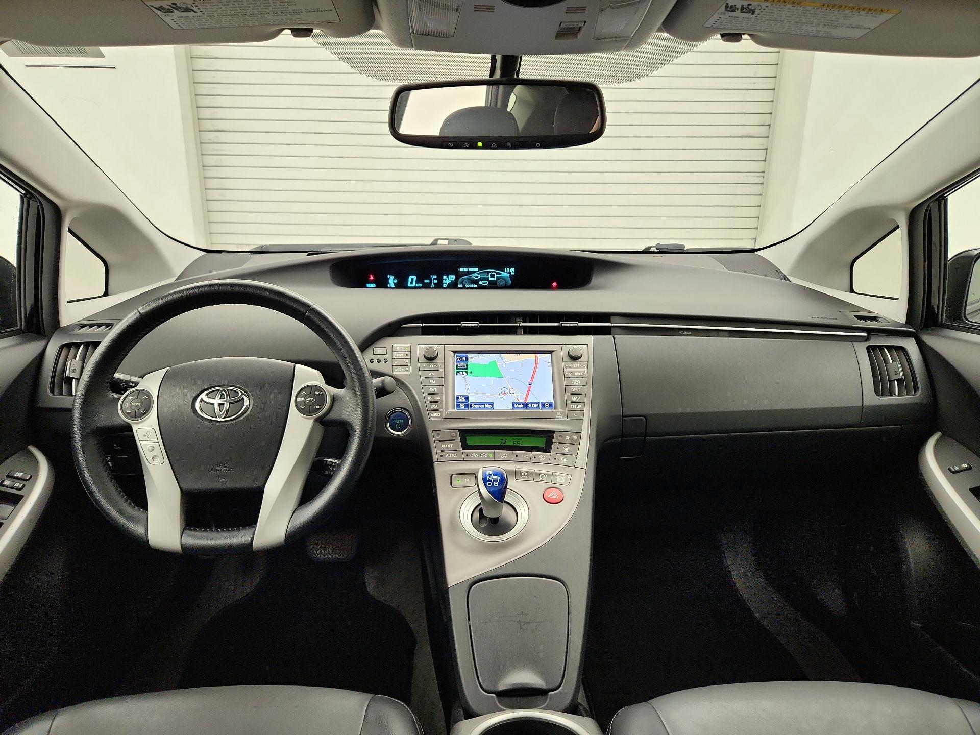 Thumbnail: 2014 Toyota Prius - 9
