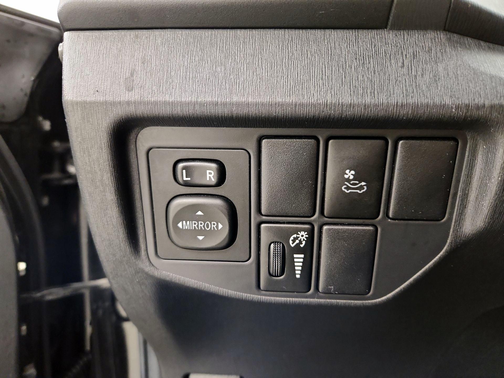 Thumbnail: 2014 Toyota Prius - 13