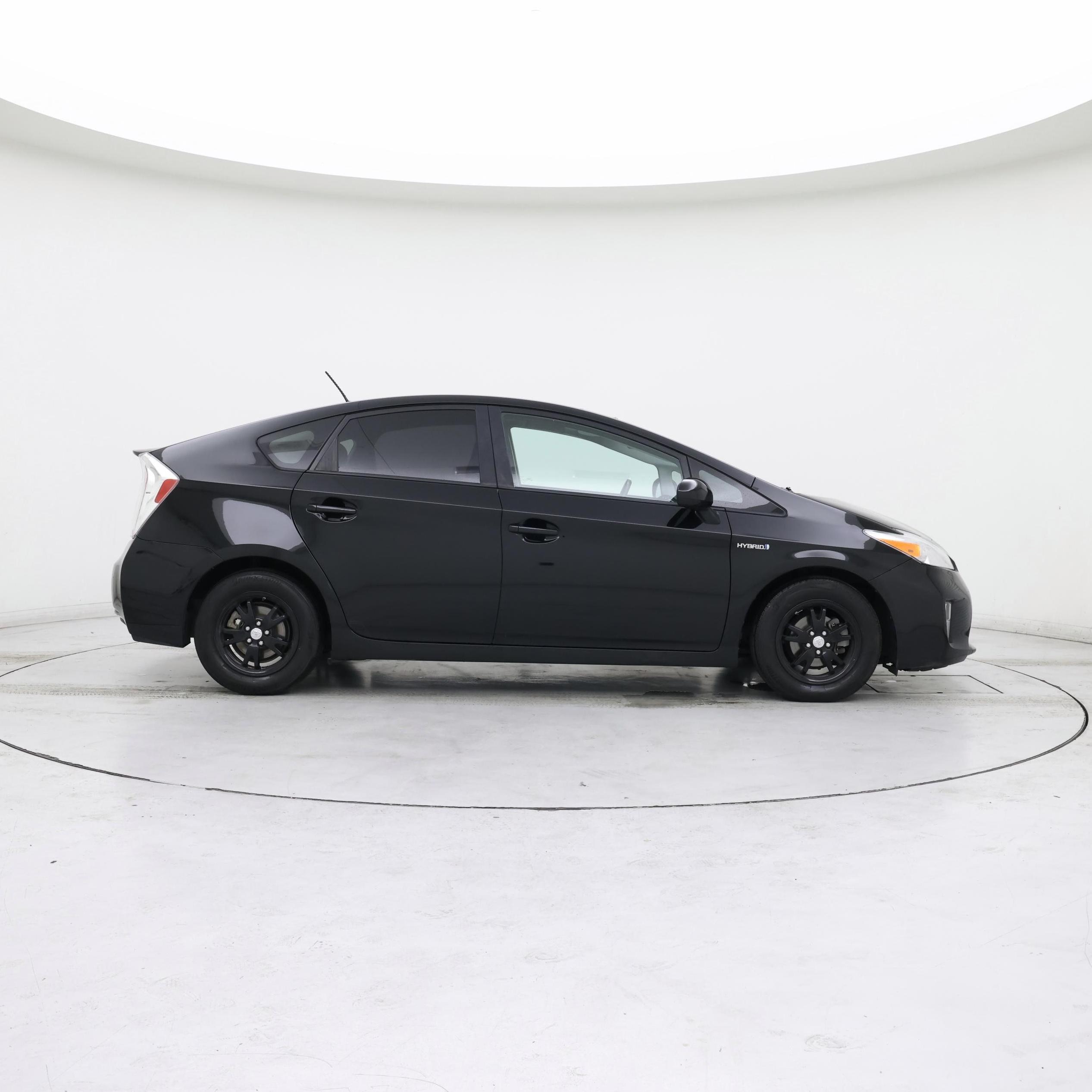 Thumbnail: 2014 Toyota Prius - 7
